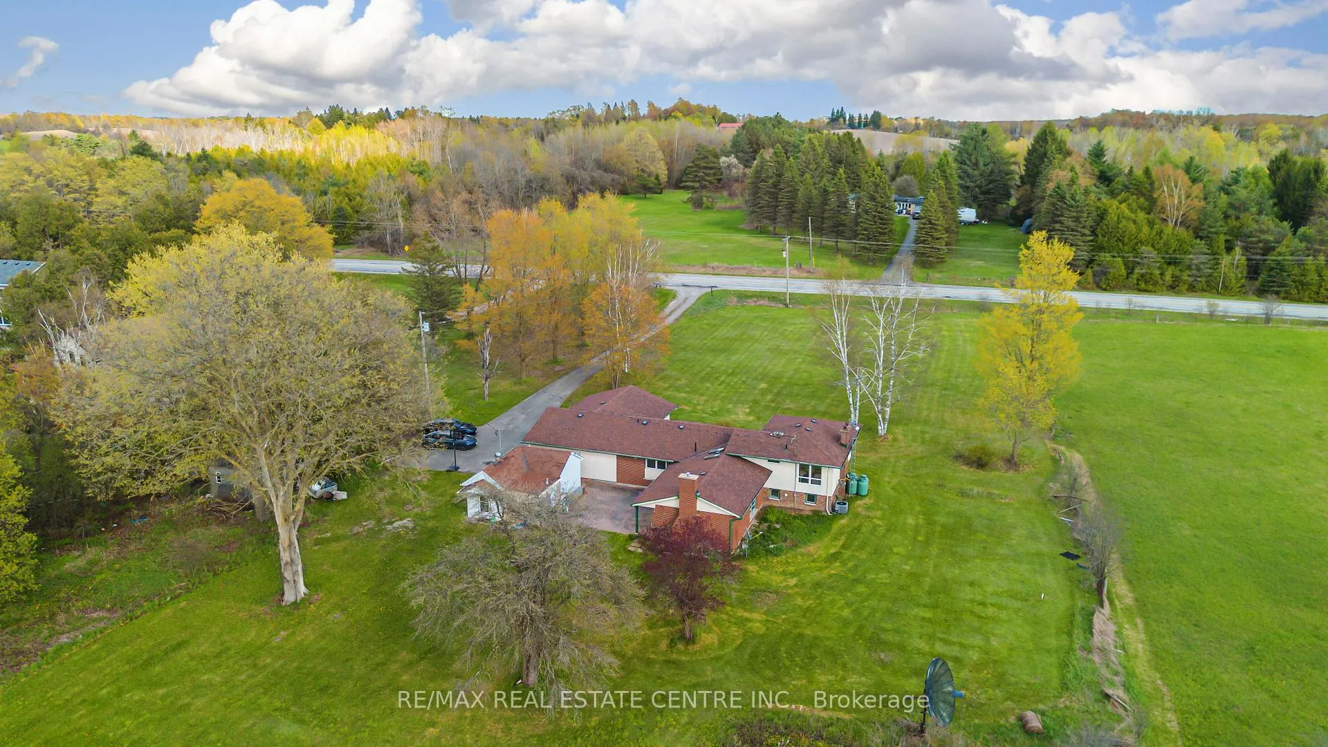 Photo 47 of 6649 25 Side Road, Halton Hills, Rural Halton Hills — HOMEH