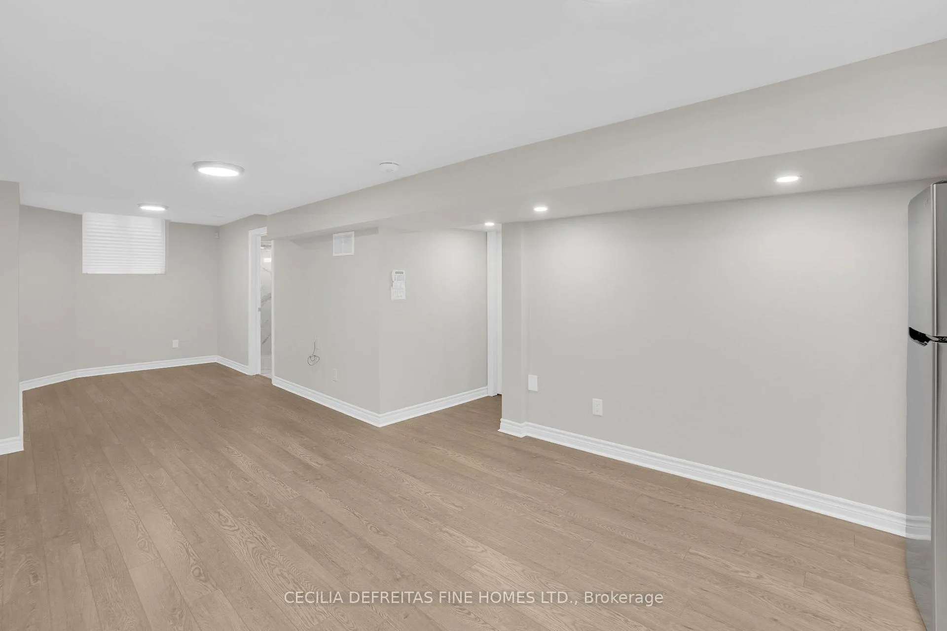 Photo 8 of Unit Bsmt, 99 Francesca Court, Vaughan, East Woodbridge — HOMEH