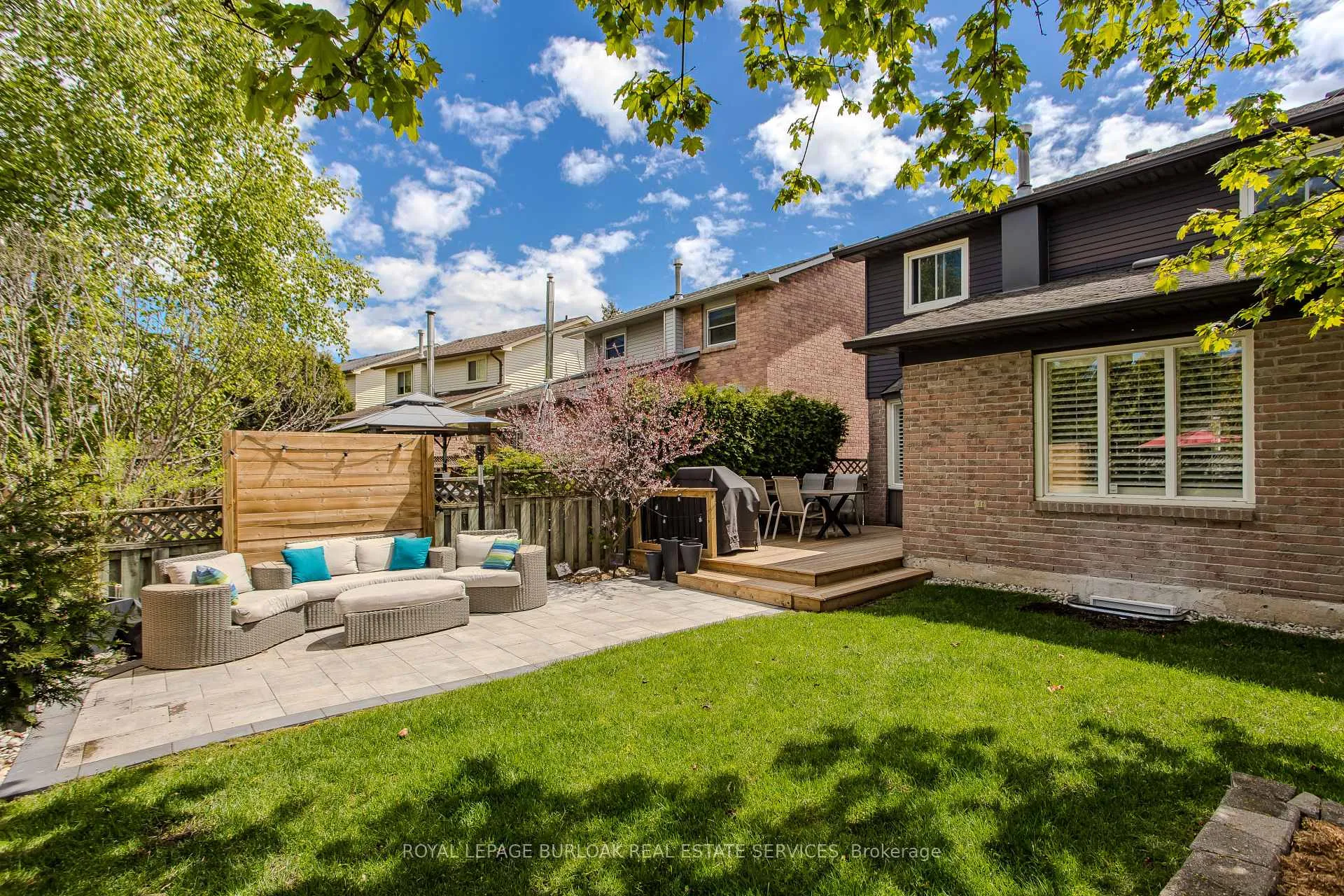 Photo 6 of 754 Hawkins Crescent, Burlington, Brant — HOMEH