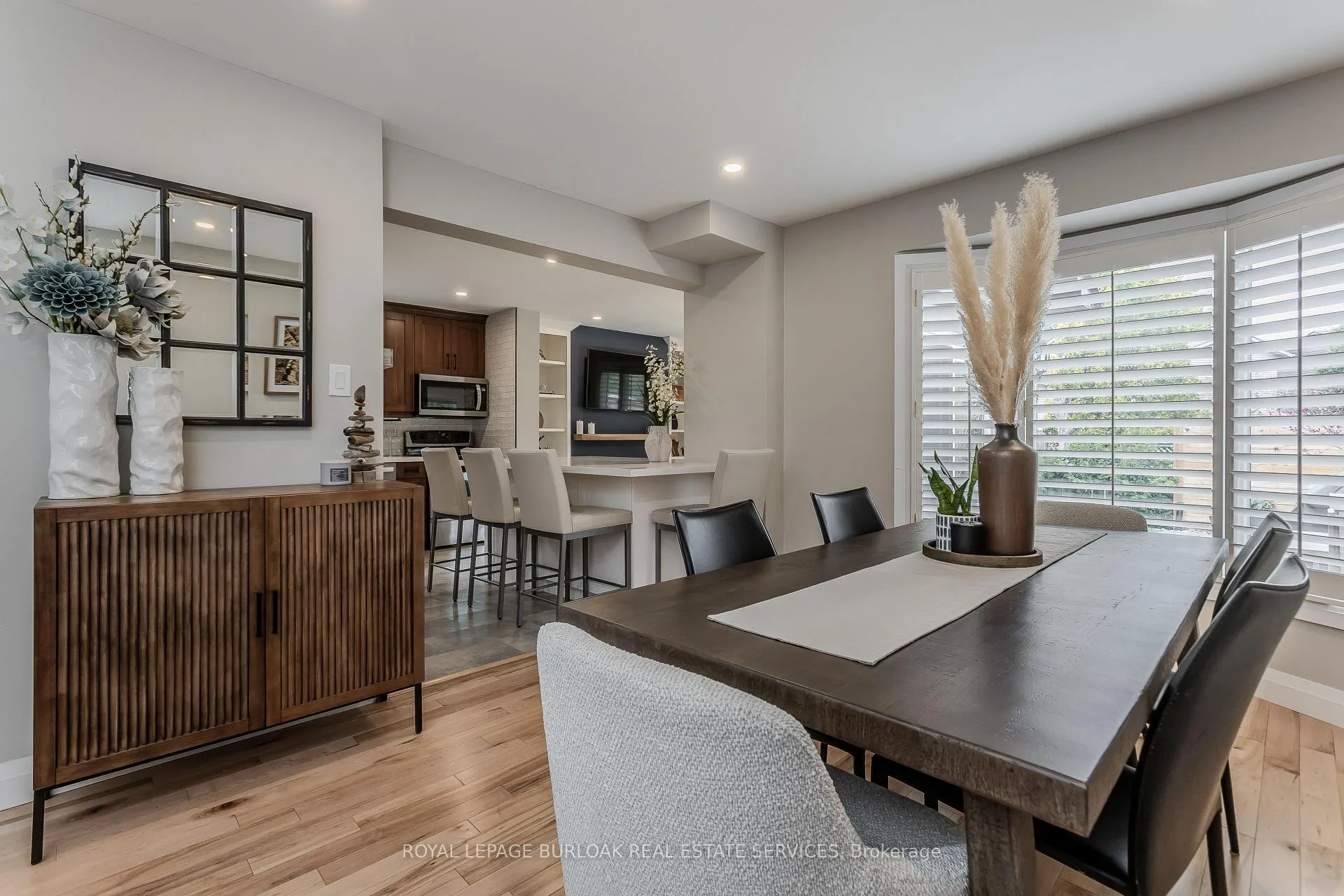 Photo 8 of 754 Hawkins Crescent, Burlington, Brant — HOMEH