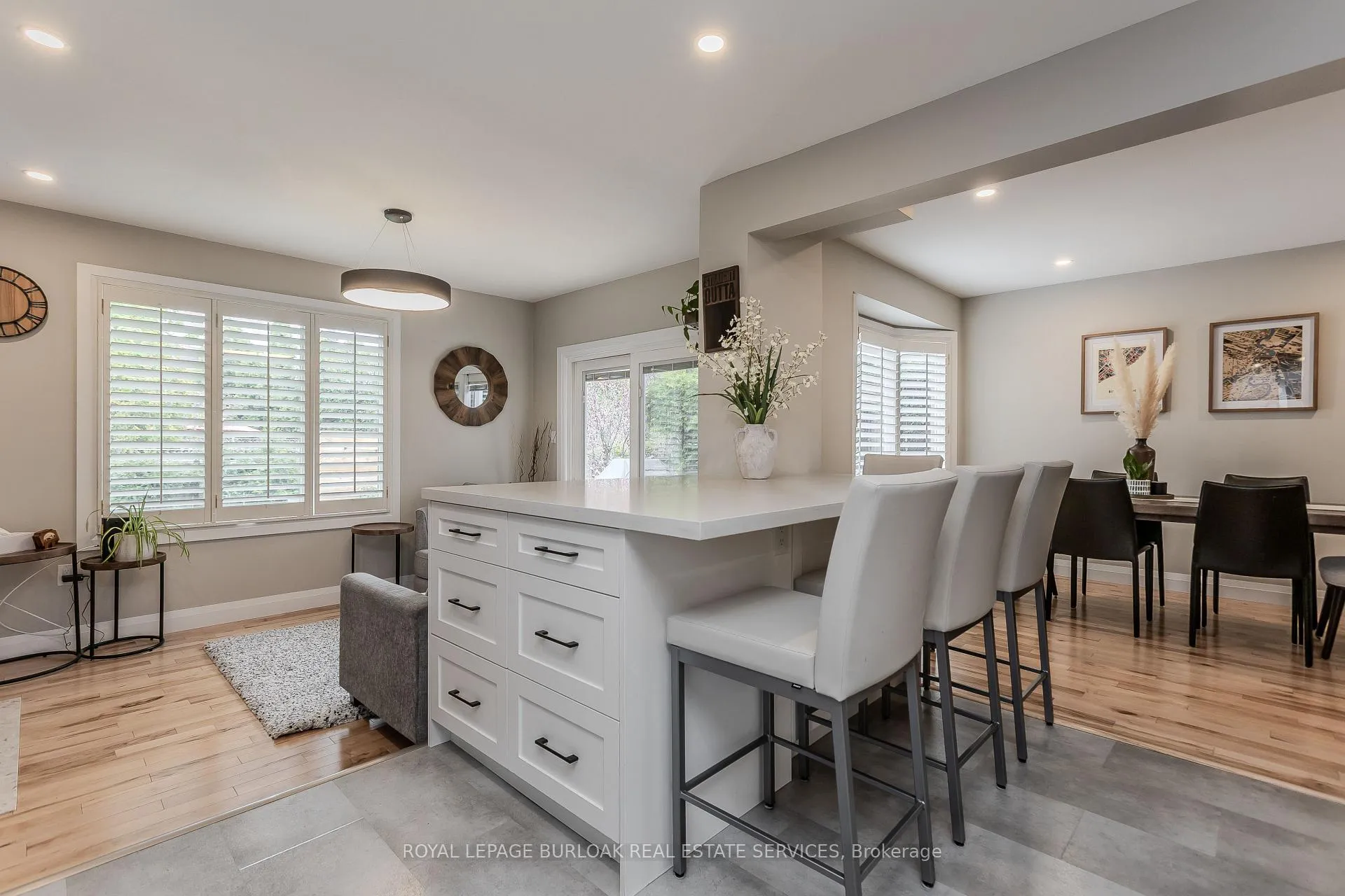 Photo 9 of 754 Hawkins Crescent, Burlington, Brant — HOMEH