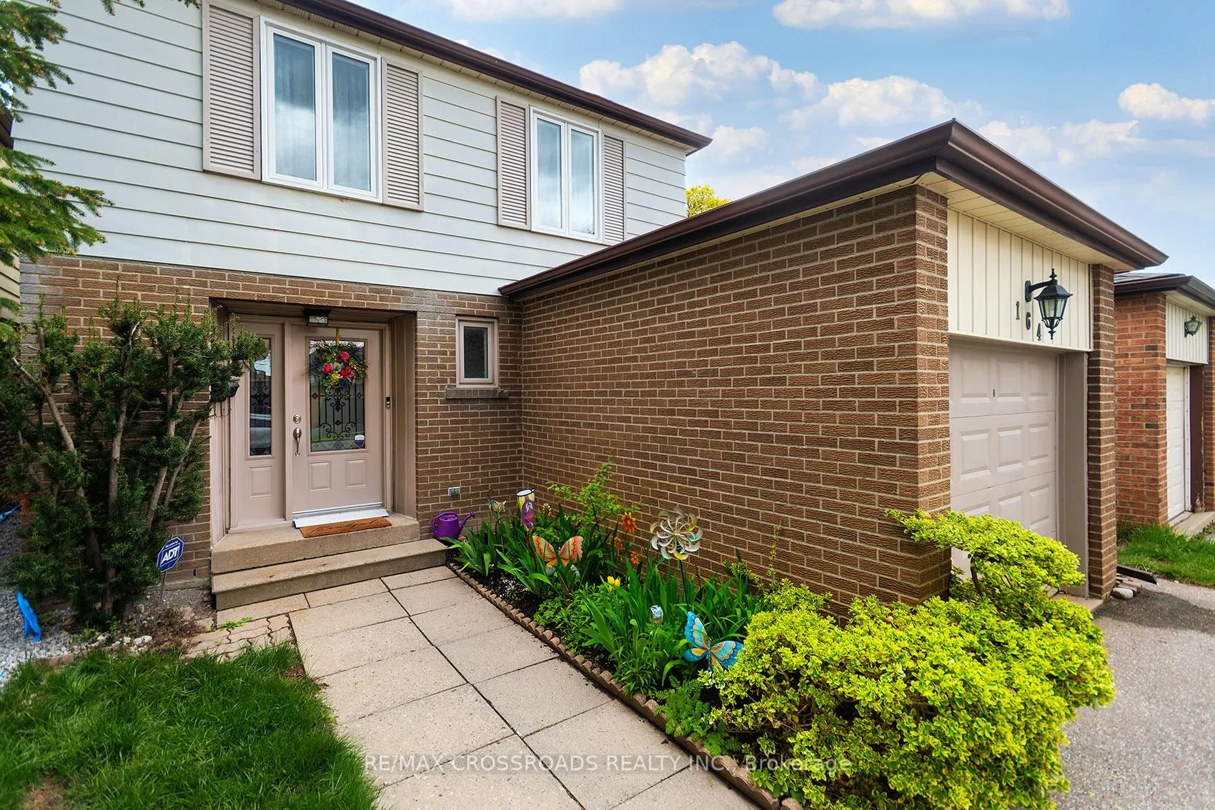 Photo 3 of 164 Glen Spring Drive, Scarborough, L'Amoreaux — HOMEH