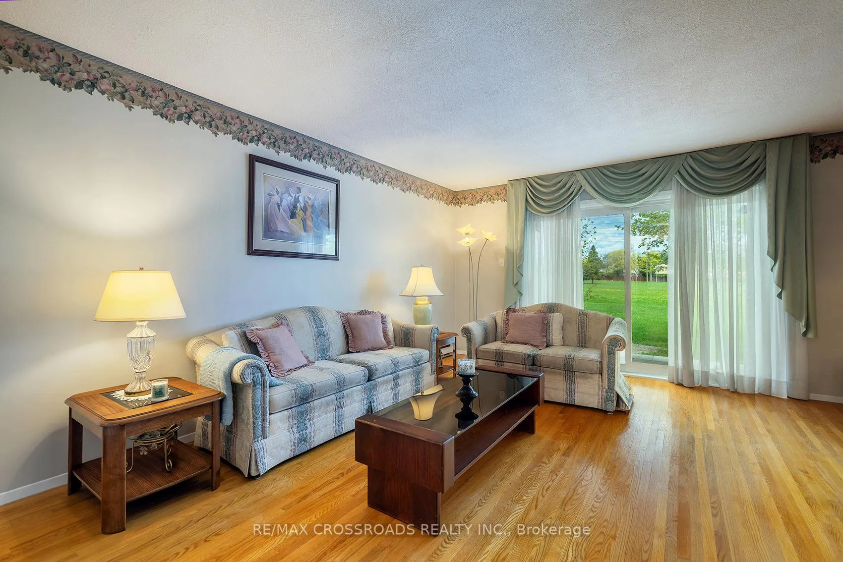Photo 7 of 164 Glen Spring Drive, Scarborough, L'Amoreaux — HOMEH