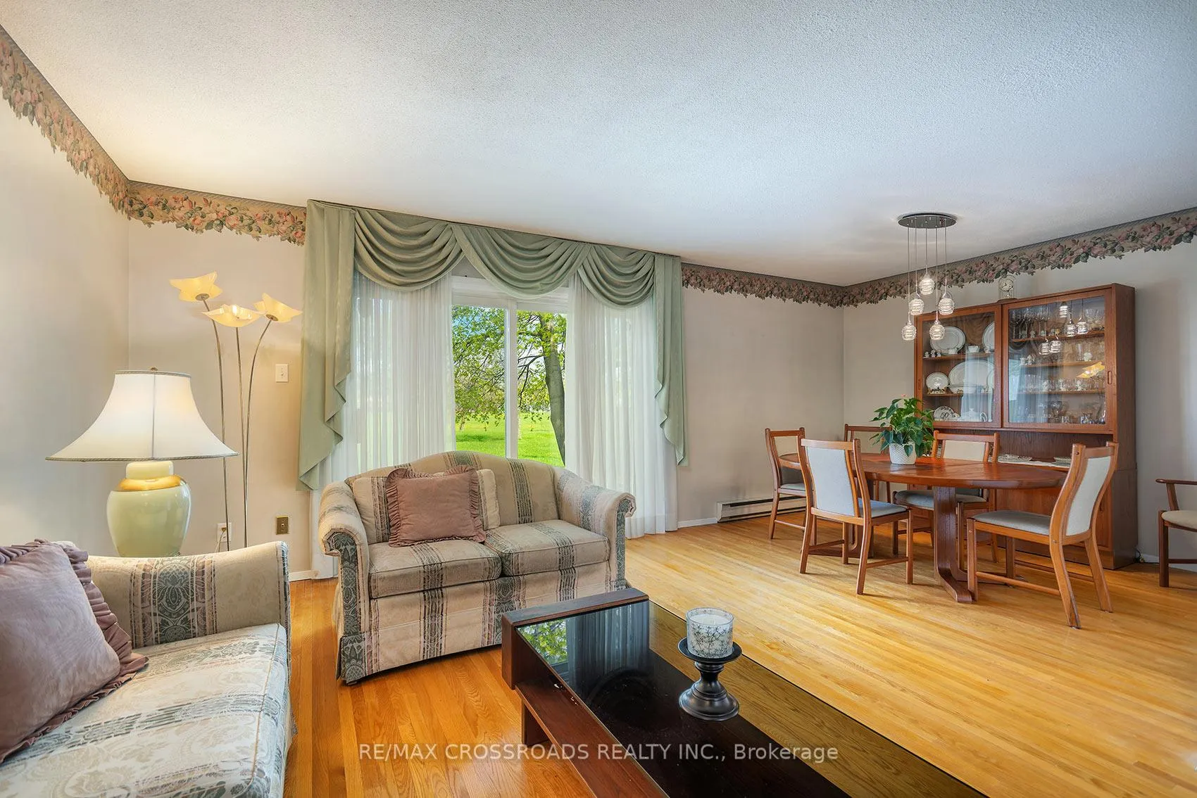 Photo 9 of 164 Glen Spring Drive, Scarborough, L'Amoreaux — HOMEH