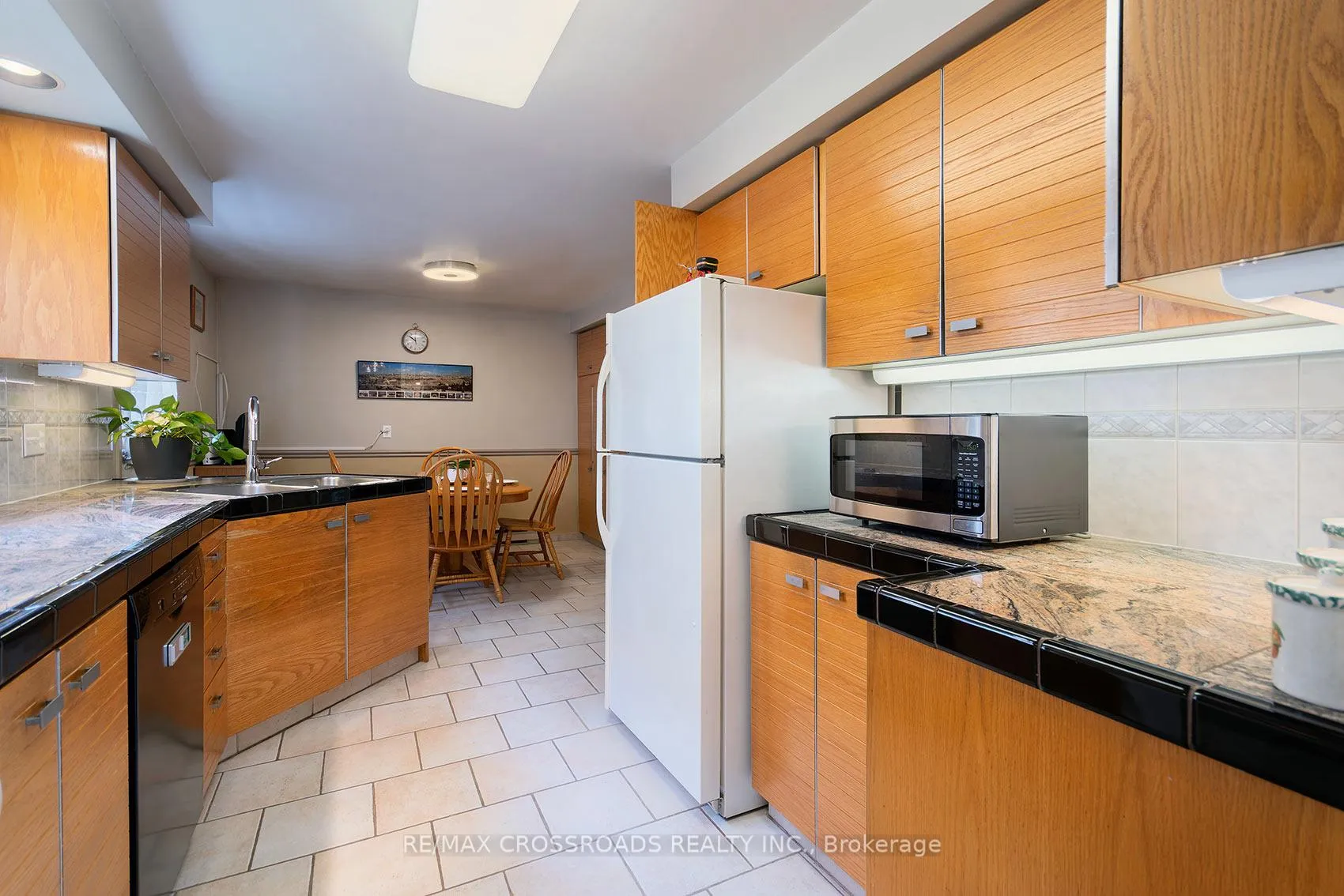 Photo 12 of 164 Glen Spring Drive, Scarborough, L'Amoreaux — HOMEH