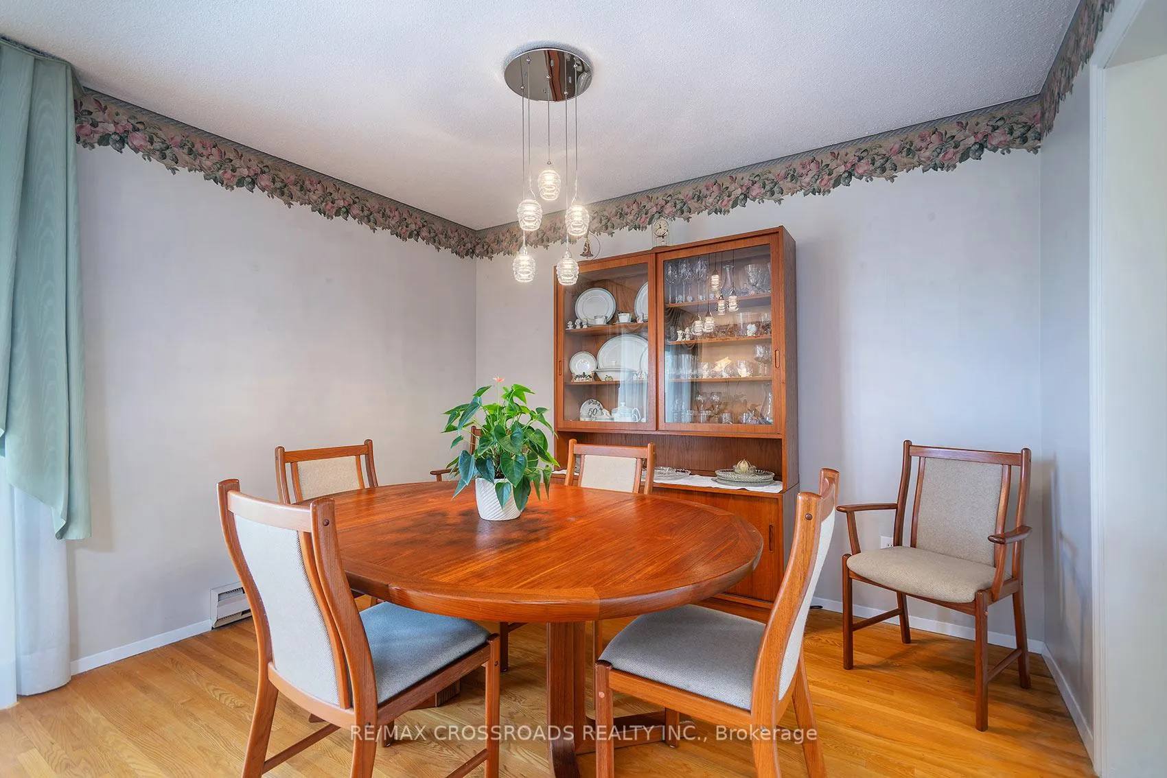 Photo 17 of 164 Glen Spring Drive, Scarborough, L'Amoreaux — HOMEH