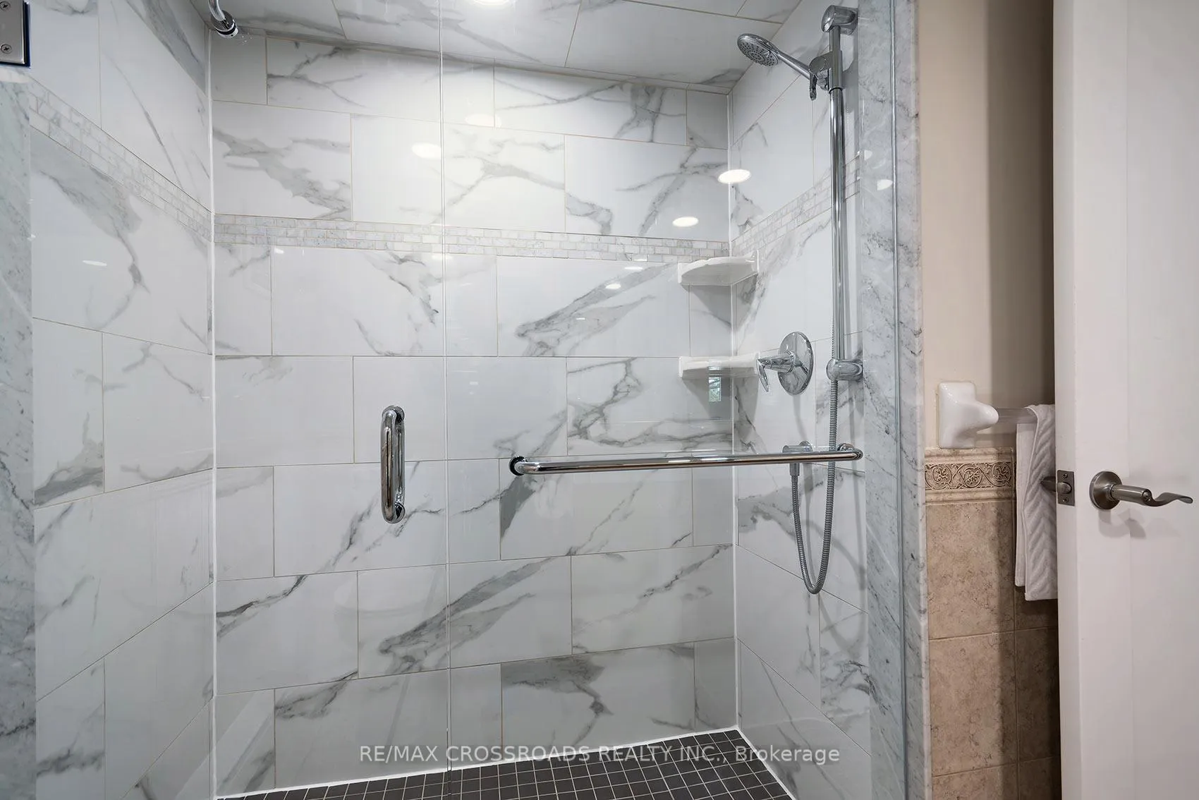 Photo 30 of 164 Glen Spring Drive, Scarborough, L'Amoreaux — HOMEH