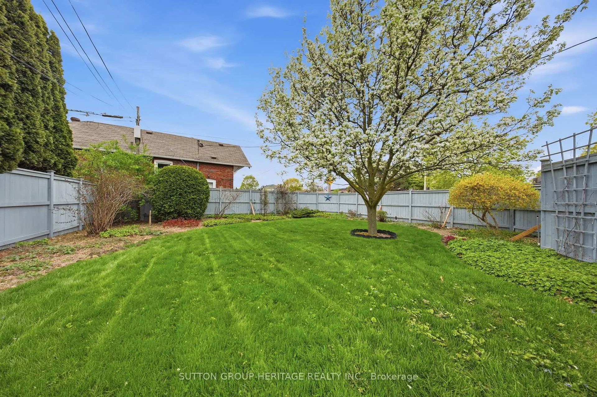 Photo 7 of 92 Durant Avenue, Toronto, Danforth Village-East York — HOMEH