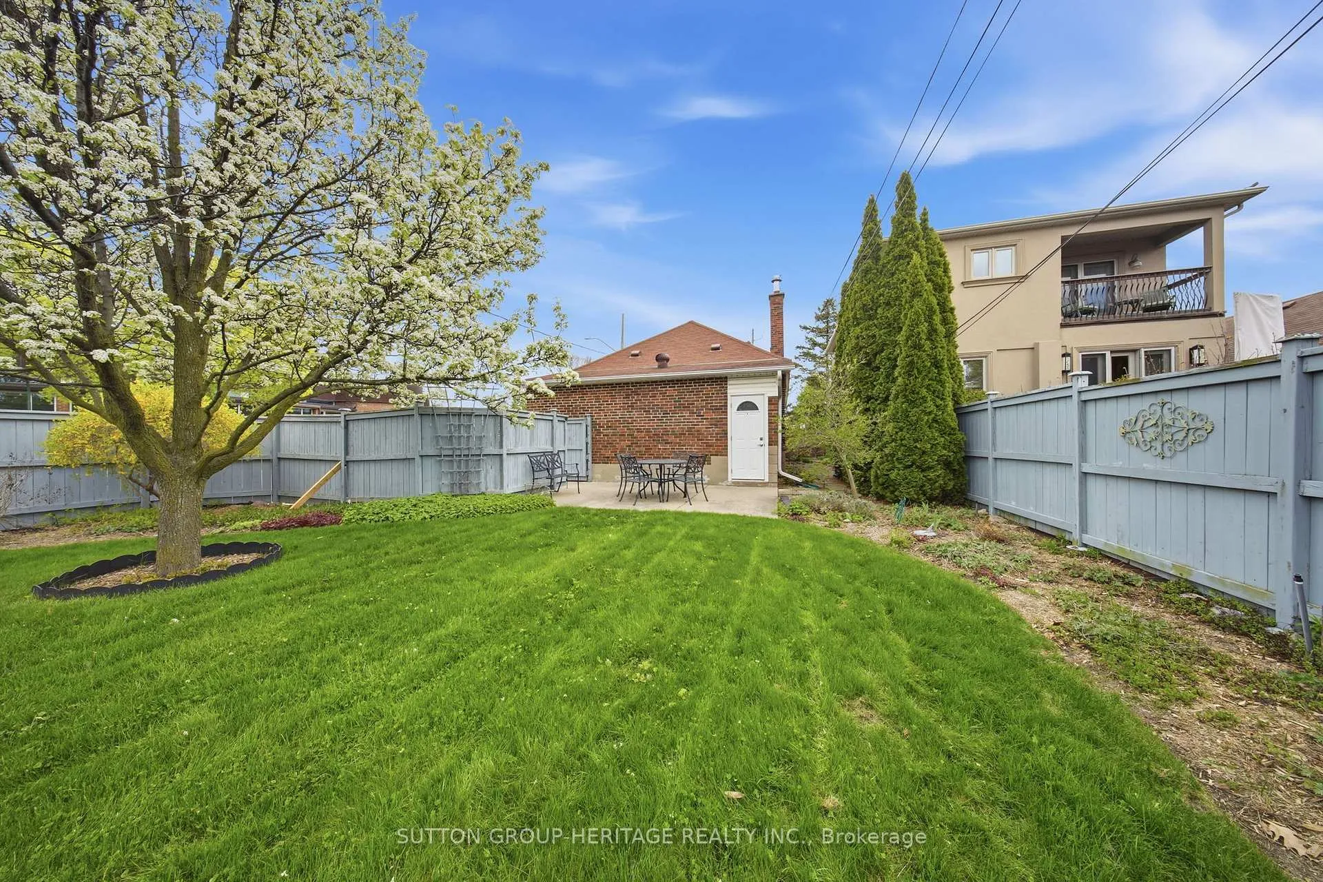 Photo 9 of 92 Durant Avenue, Toronto, Danforth Village-East York — HOMEH