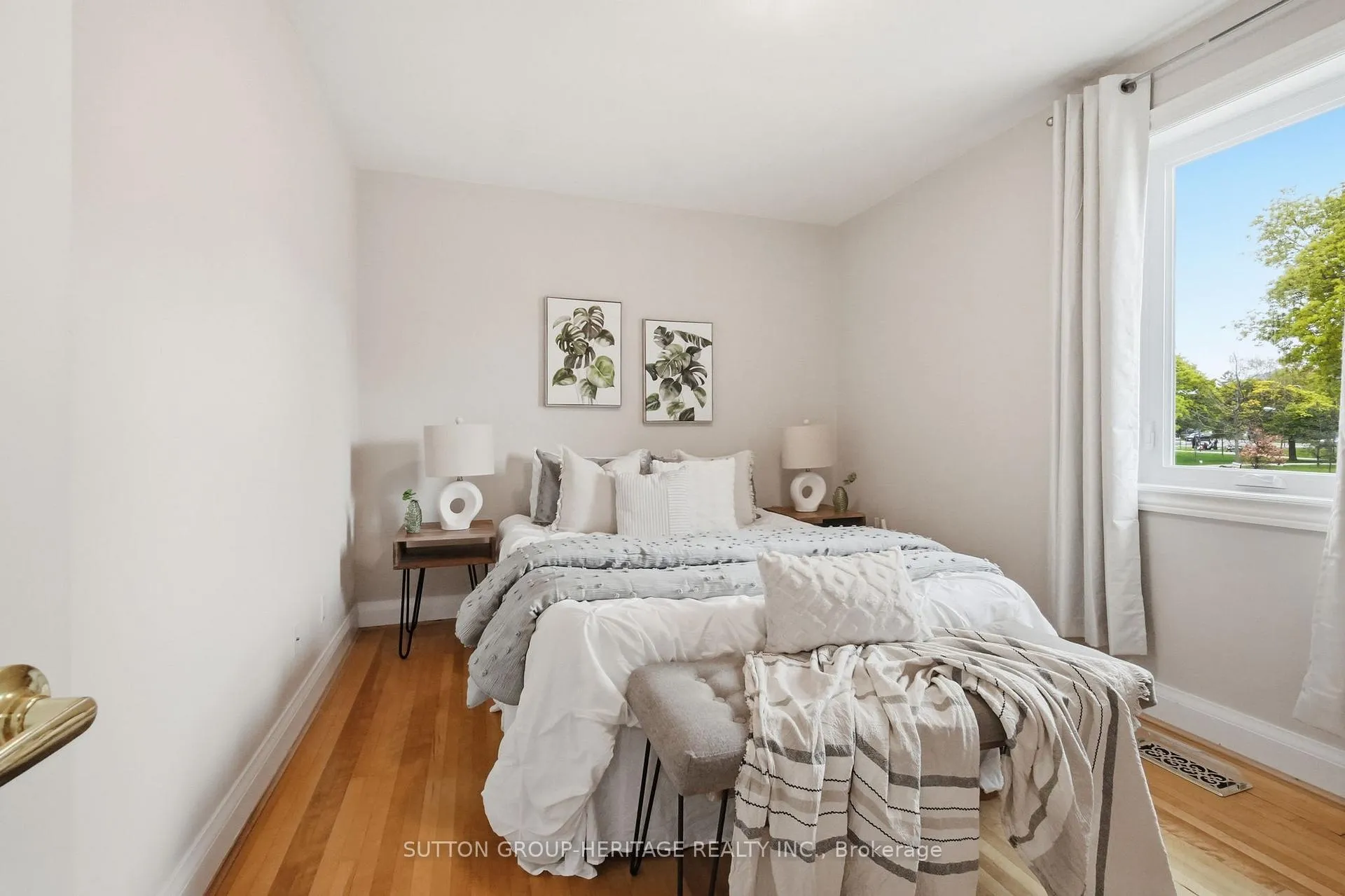 Photo 24 of 92 Durant Avenue, Toronto, Danforth Village-East York — HOMEH
