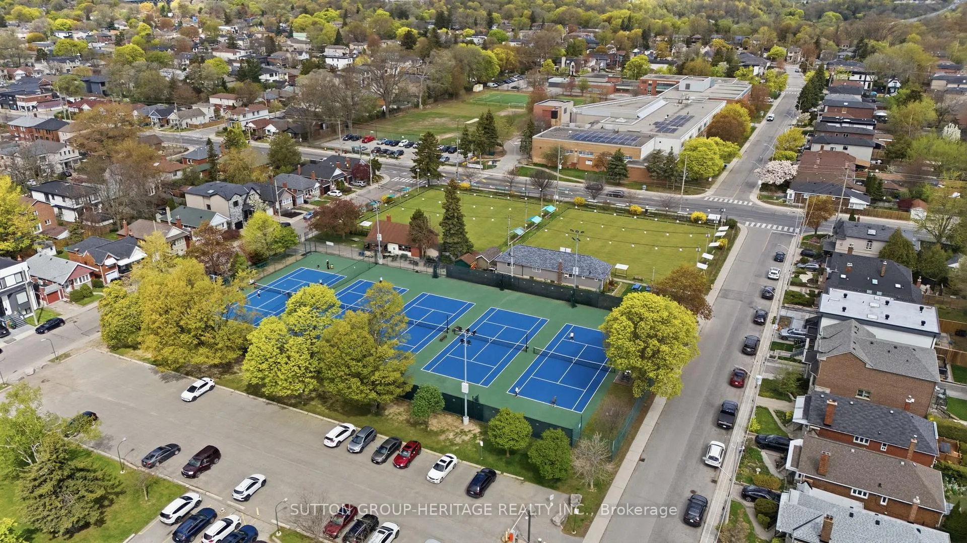 Photo 43 of 92 Durant Avenue, Toronto, Danforth Village-East York — HOMEH
