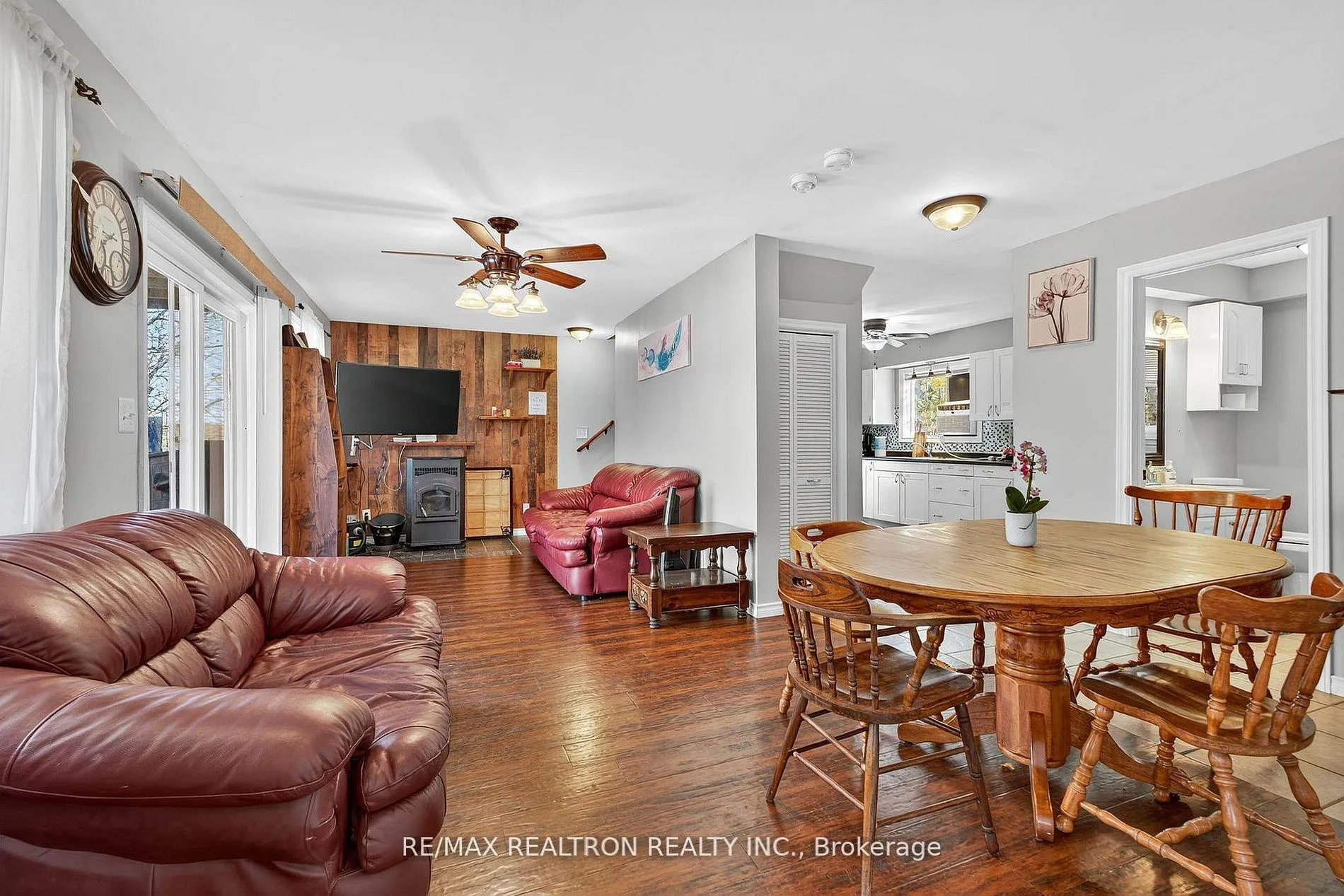 Photo 13 of 1073 Freeman Lane, Frontenac, Frontenac Centre — HOMEH