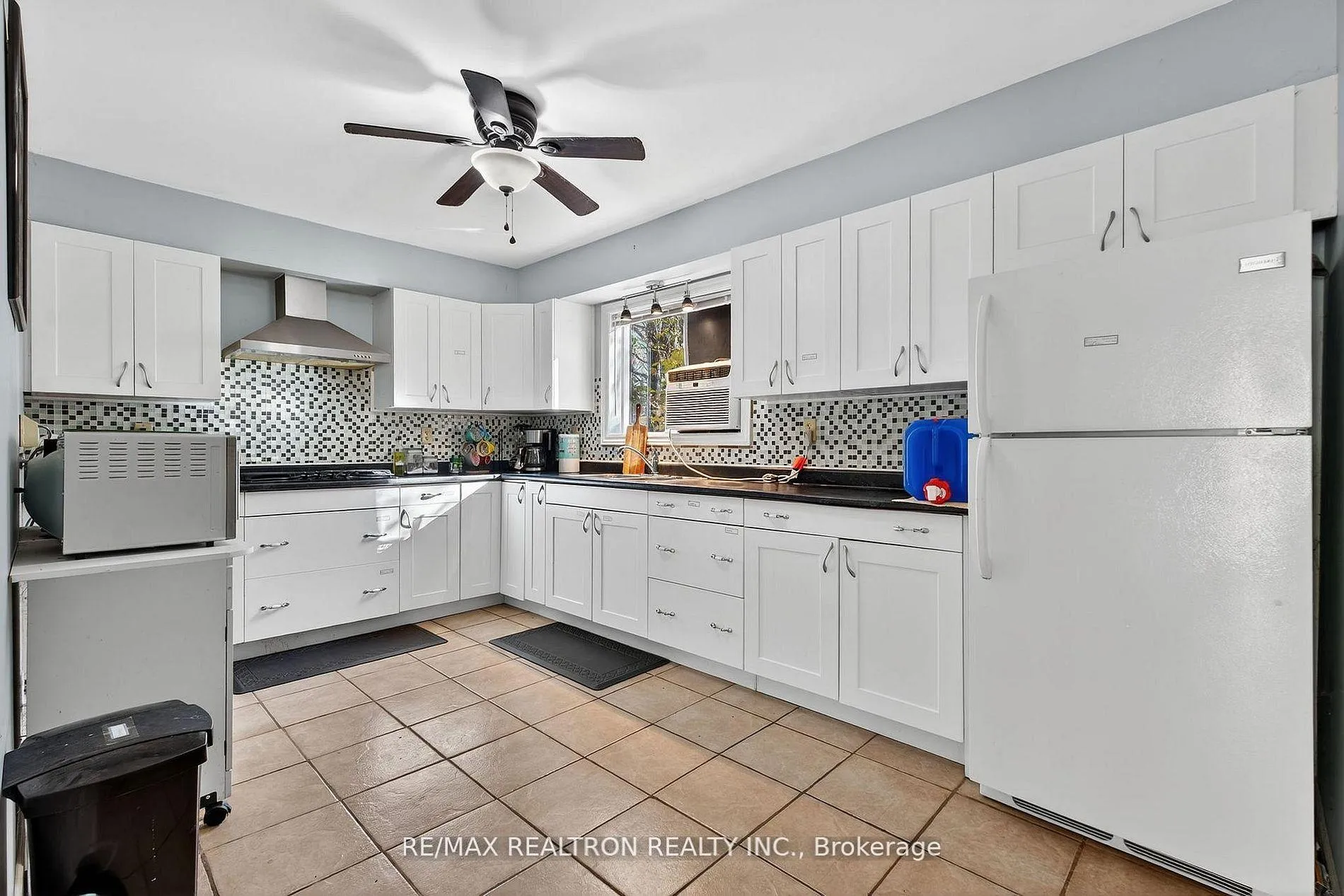 Photo 17 of 1073 Freeman Lane, Frontenac, Frontenac Centre — HOMEH