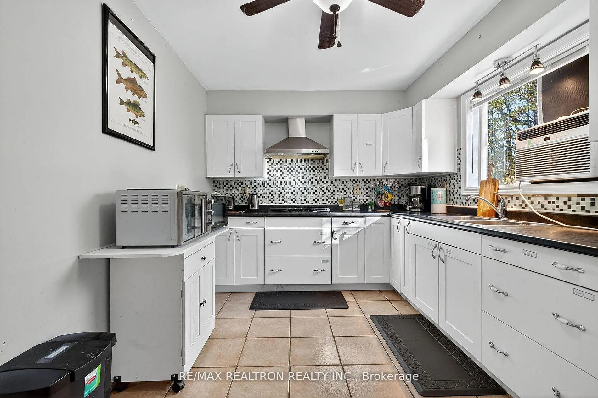 Photo 19 of 1073 Freeman Lane, Frontenac, Frontenac Centre — HOMEH