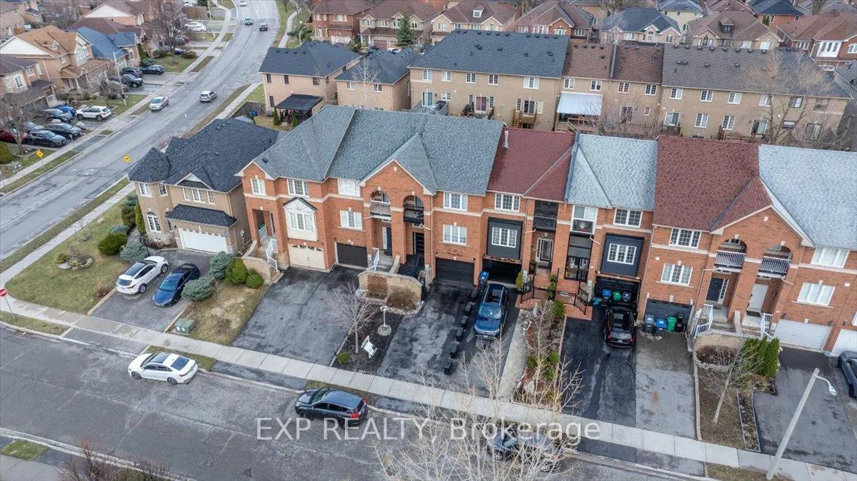Photo 31 of 97 Winners Circle, Brampton, Northwest Sandalwood Parkway — HOMEH
