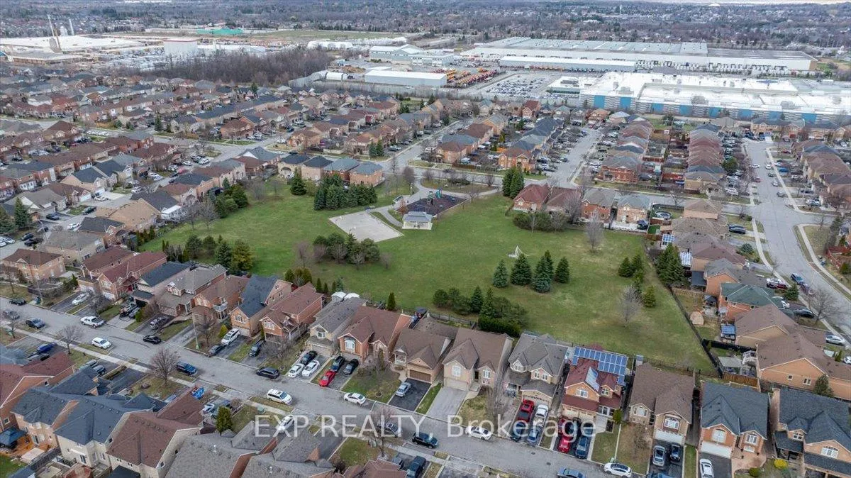 Photo 32 of 97 Winners Circle, Brampton, Northwest Sandalwood Parkway — HOMEH