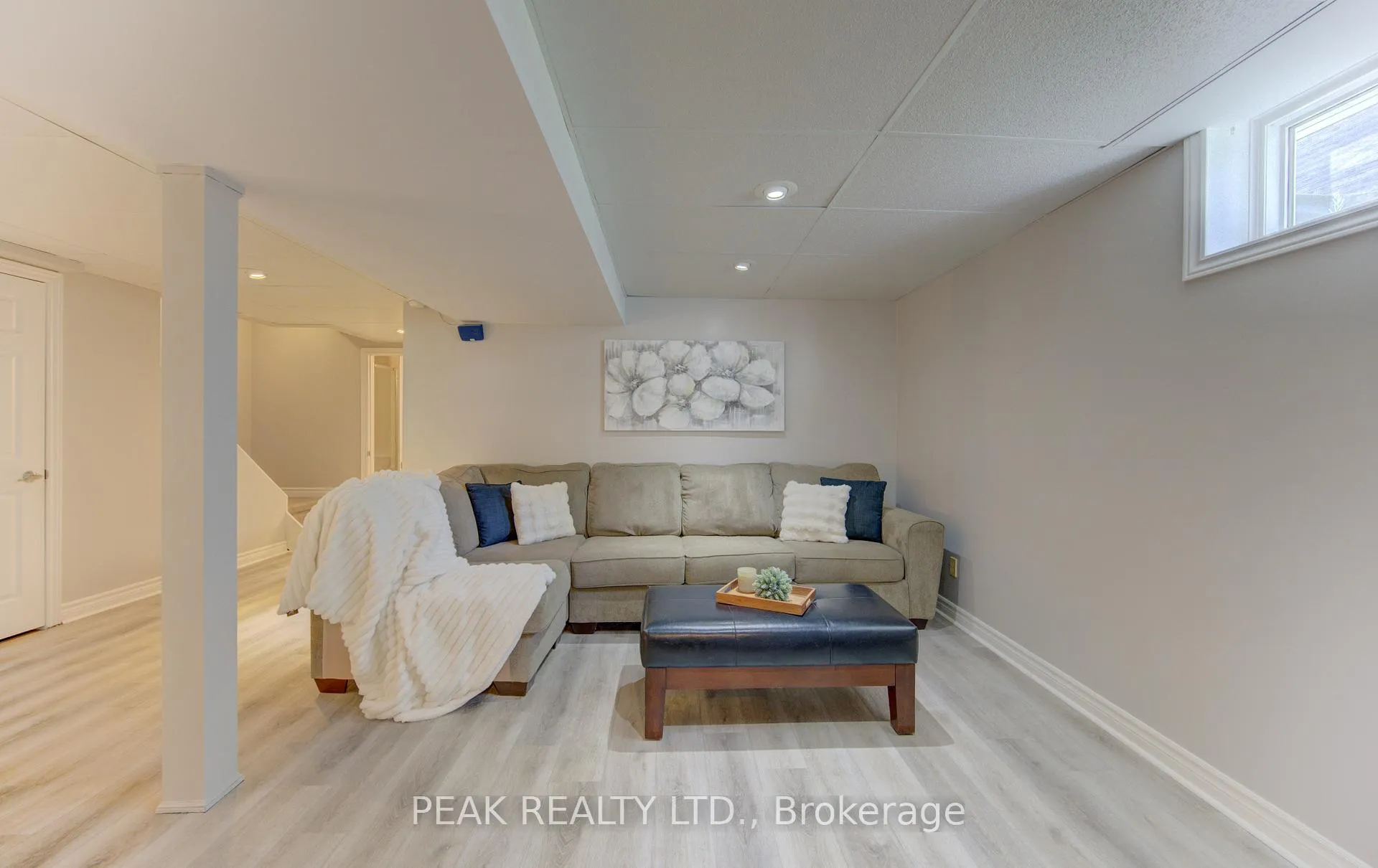 Photo 33 of 3 Marlis Crescent, Kitchener — HOMEH