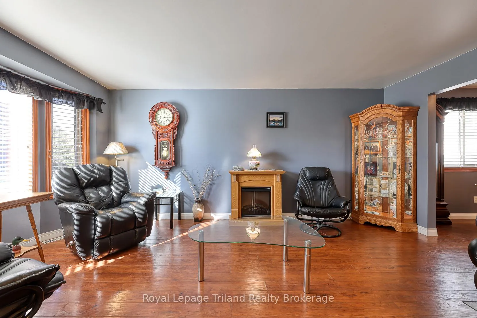 Photo 9 of 89 Markham Street, St. Marys — HOMEH