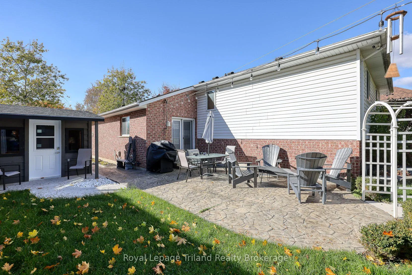 Photo 33 of 89 Markham Street, St. Marys — HOMEH