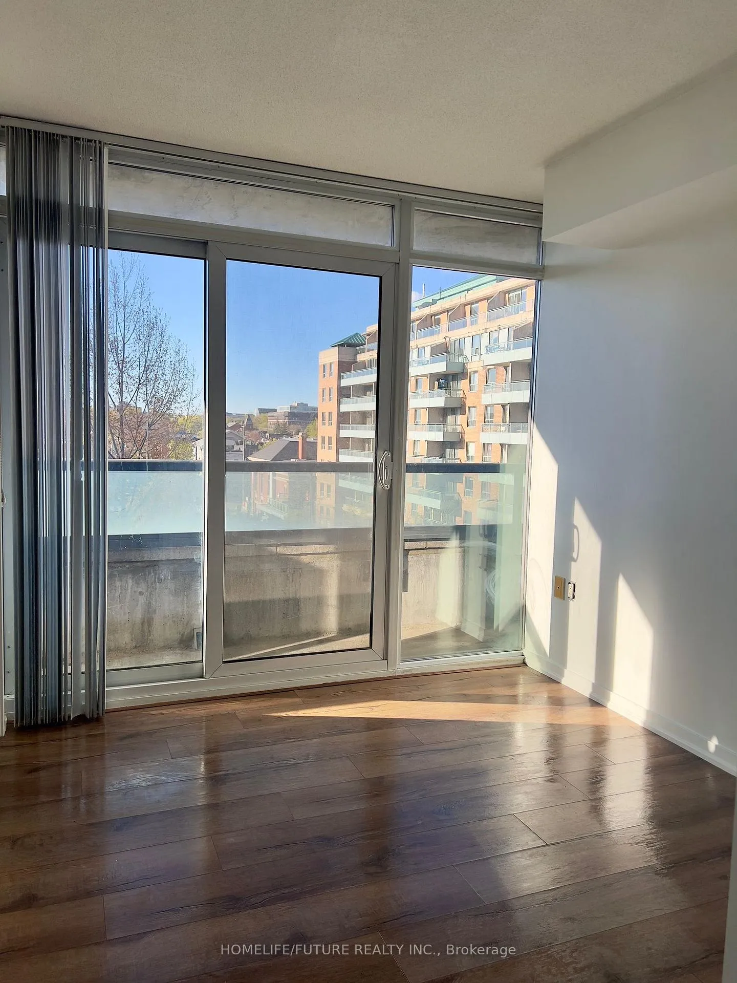 Photo 6 of Unit 503E, 36 Lisgar Street, Toronto, Little Portugal — HOMEH