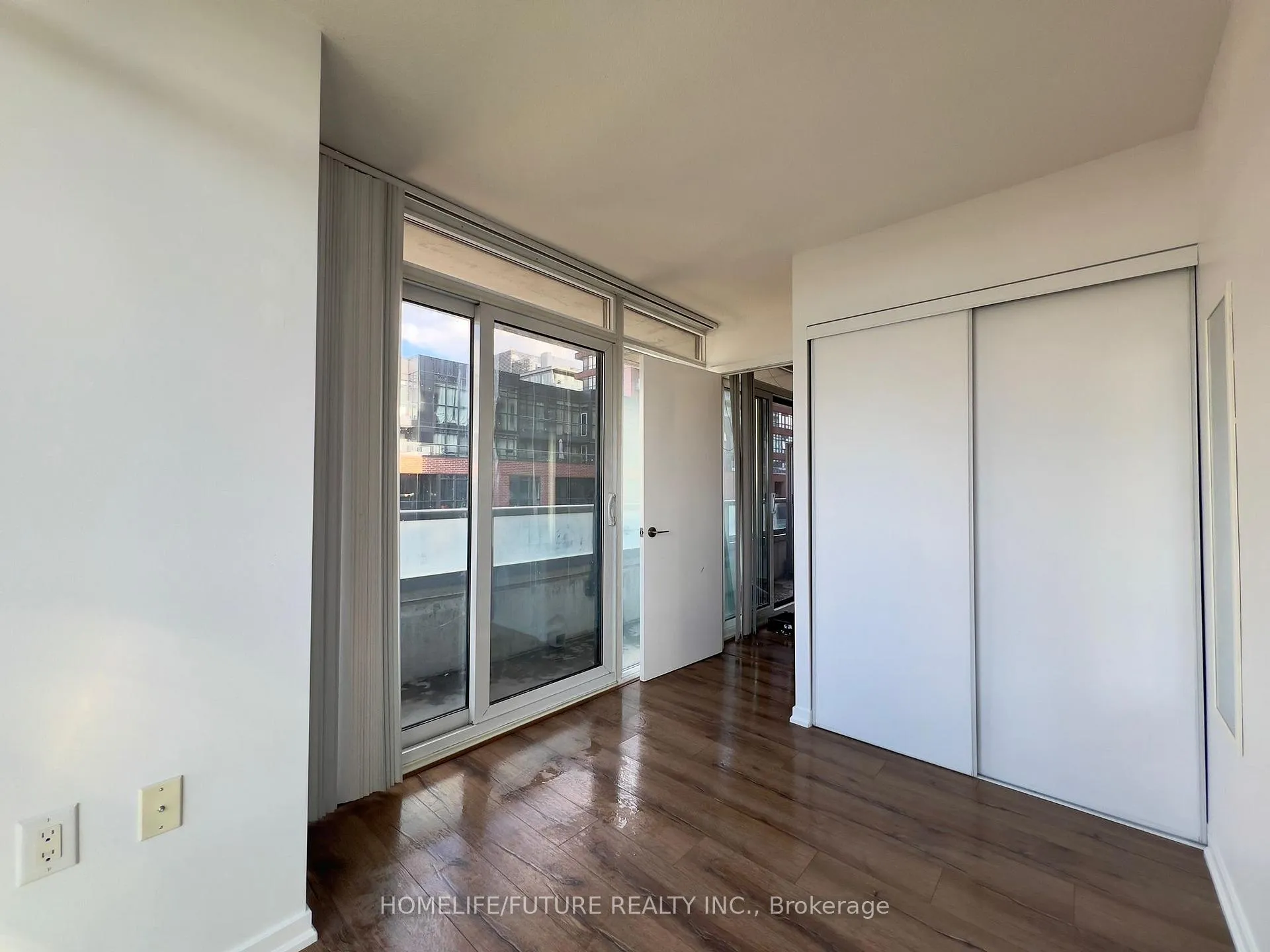 Photo 10 of Unit 503E, 36 Lisgar Street, Toronto, Little Portugal — HOMEH