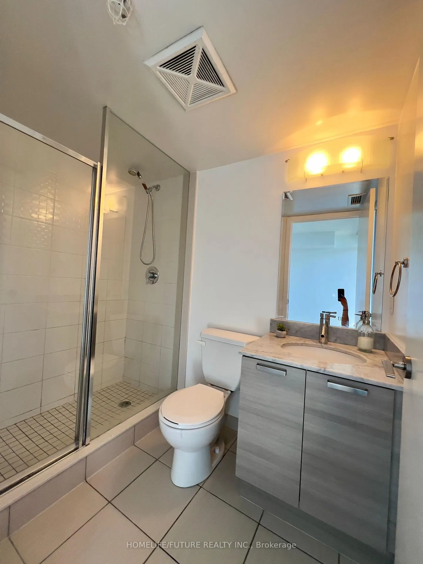 Photo 11 of Unit 503E, 36 Lisgar Street, Toronto, Little Portugal — HOMEH