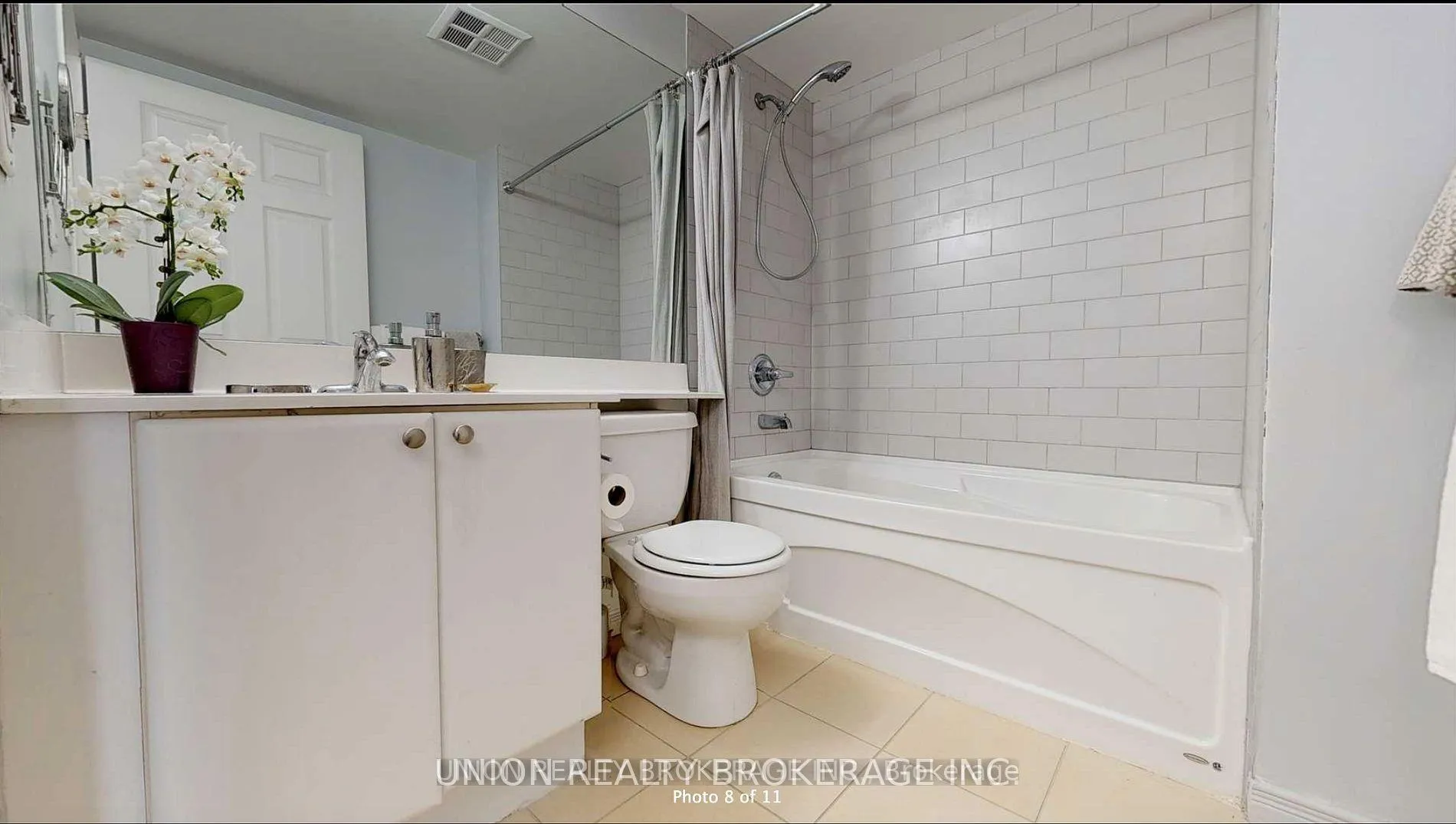 Photo 9 of Unit 1703, 230 King Street E, Toronto, Moss Park — HOMEH