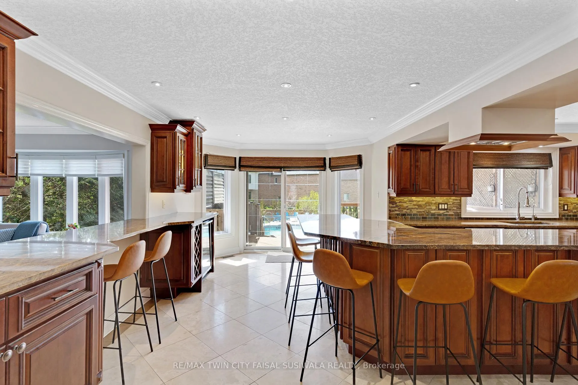 Photo 22 of 667 Burnett Avenue, Cambridge — HOMEH