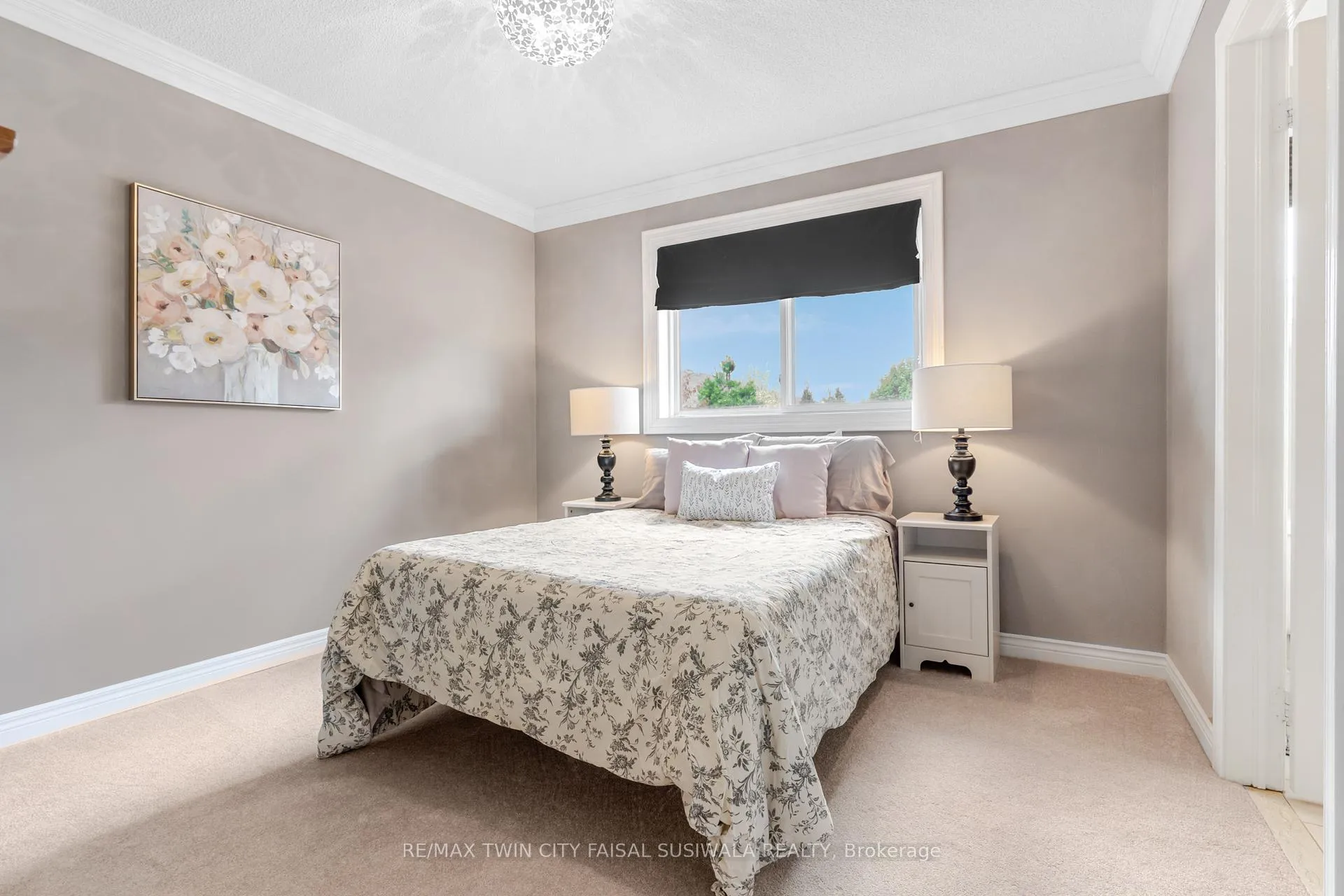 Photo 39 of 667 Burnett Avenue, Cambridge — HOMEH