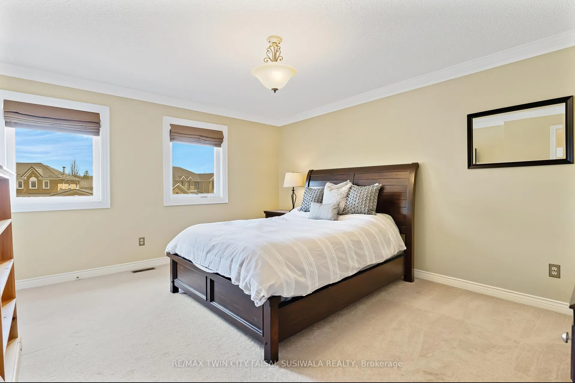 Photo 43 of 667 Burnett Avenue, Cambridge — HOMEH
