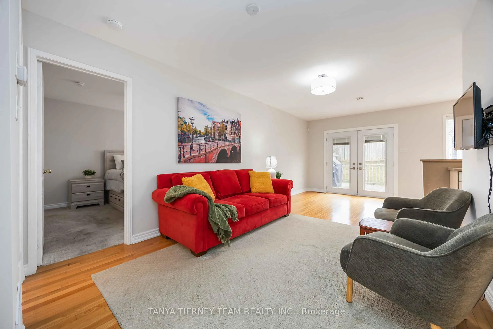 Photo 4 of 1130 Oakhill Avenue, Oshawa, Taunton — HOMEH