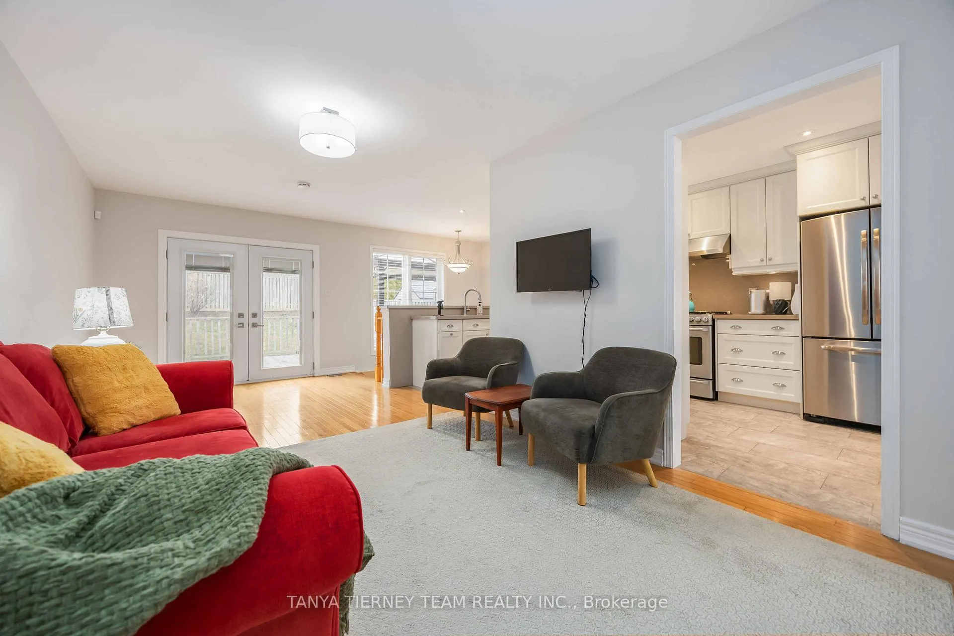 Photo 6 of 1130 Oakhill Avenue, Oshawa, Taunton — HOMEH