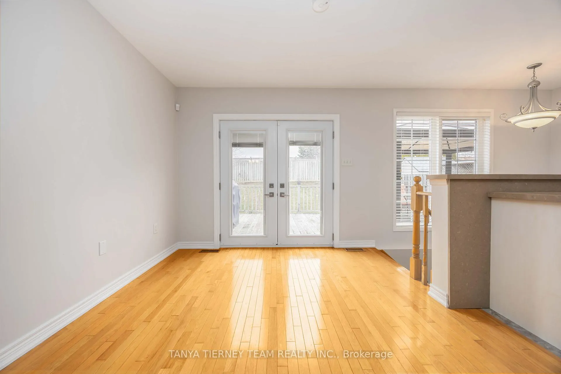 Photo 7 of 1130 Oakhill Avenue, Oshawa, Taunton — HOMEH