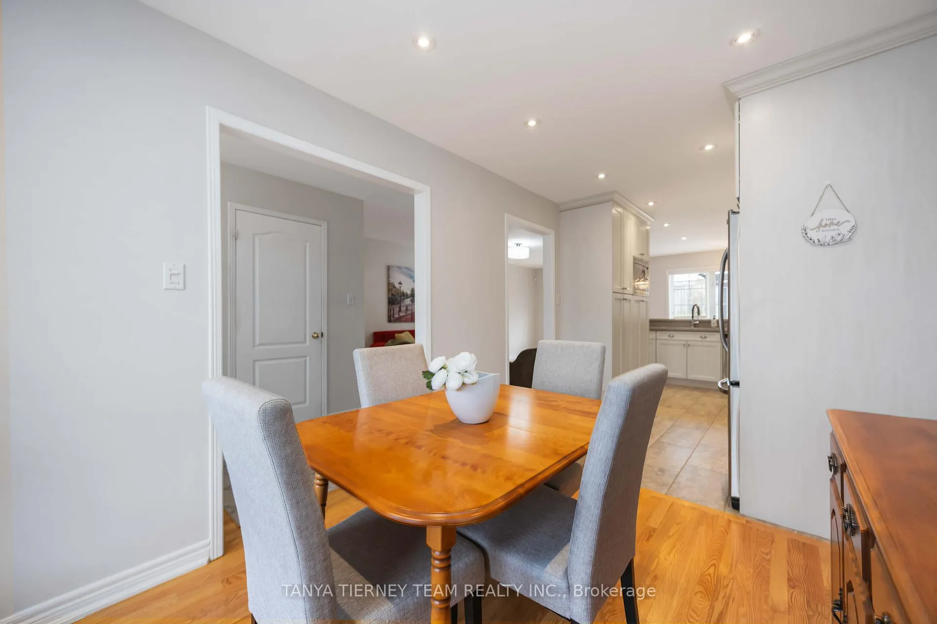 Photo 18 of 1130 Oakhill Avenue, Oshawa, Taunton — HOMEH