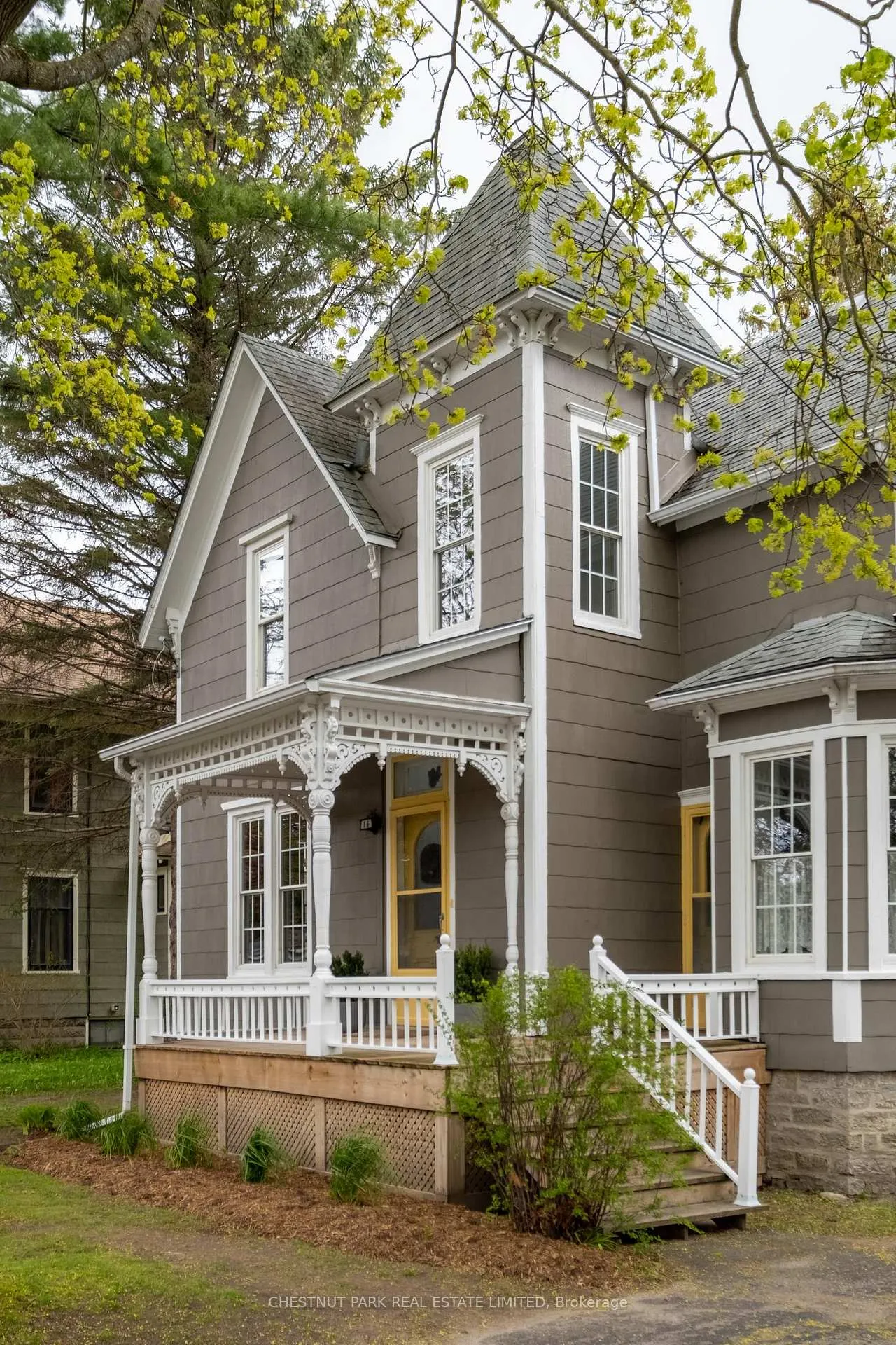 Photo 3 of 16 Johnson Street, Prince Edward County, Picton Ward — HOMEH