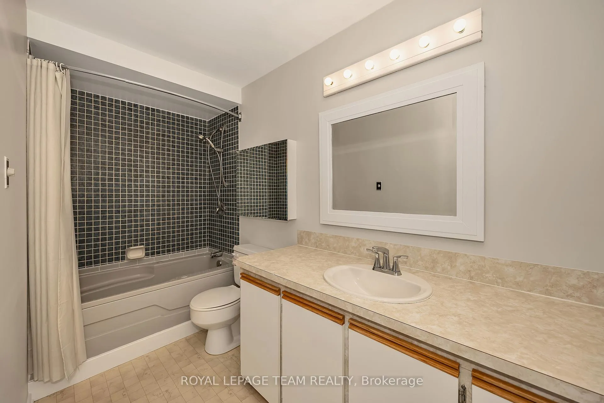 Photo 30 of Unit 2309, 1171 Ambleside Drive, Ottawa, Woodroffe — HOMEH