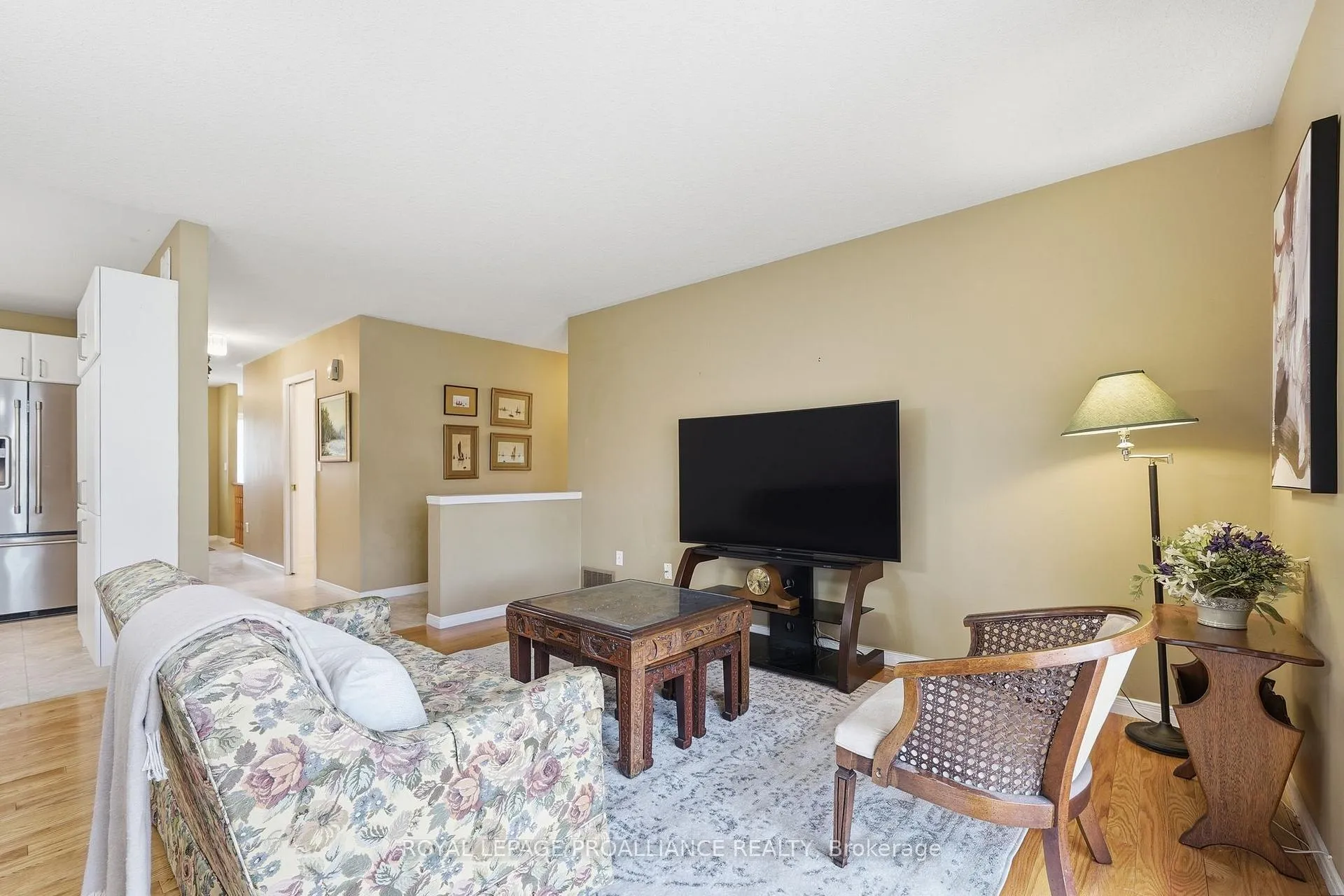 Photo 12 of 20 Pinegrove Court, Belleville, Belleville Ward — HOMEH