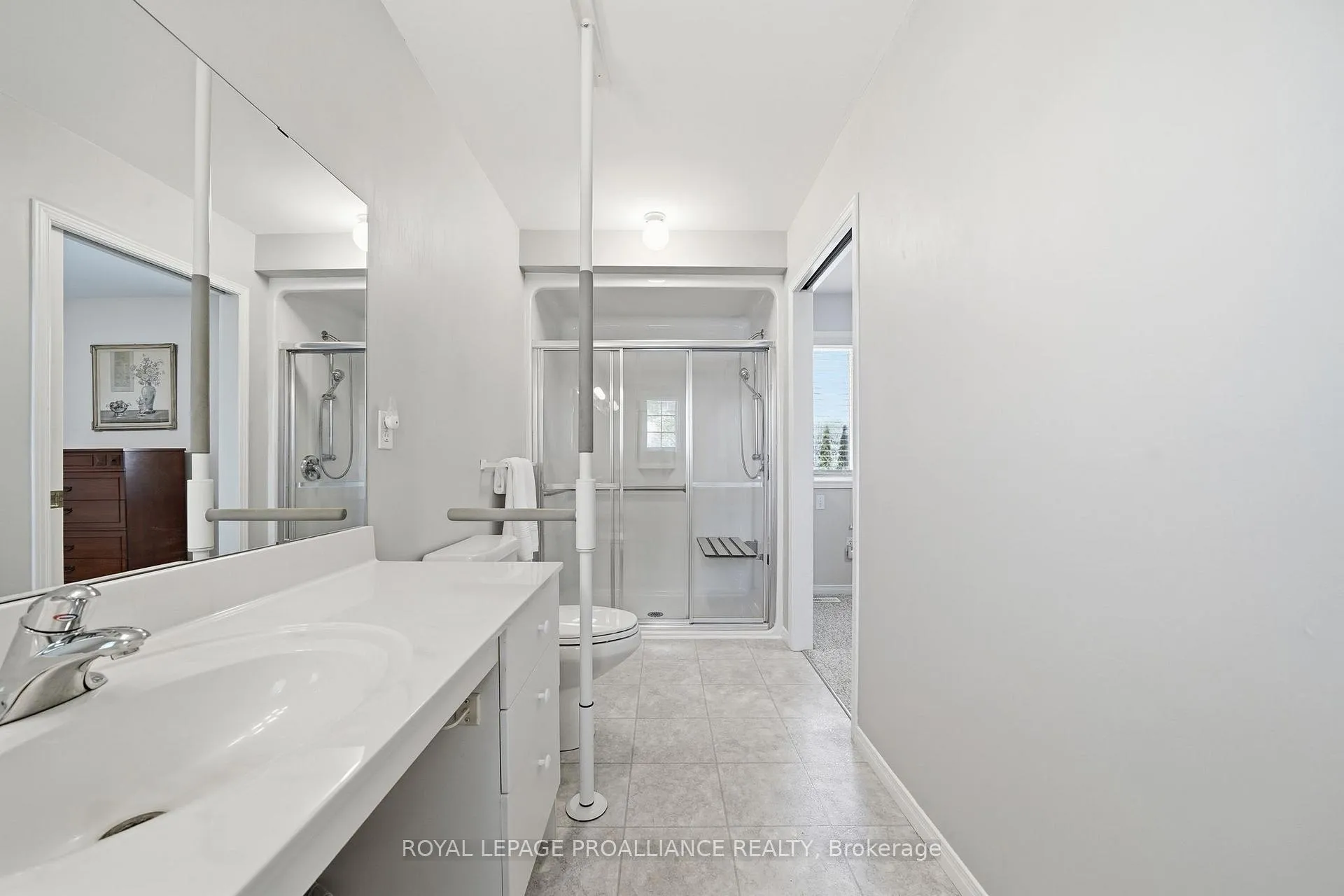 Photo 17 of 20 Pinegrove Court, Belleville, Belleville Ward — HOMEH