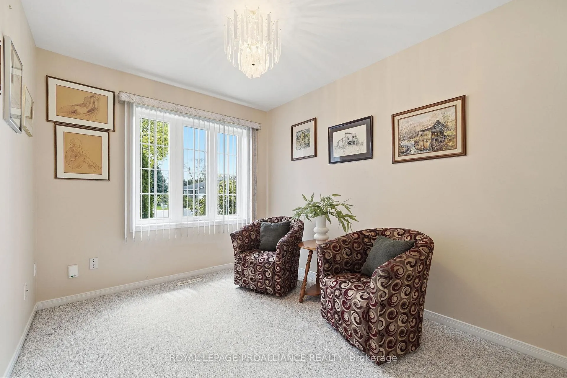 Photo 19 of 20 Pinegrove Court, Belleville, Belleville Ward — HOMEH