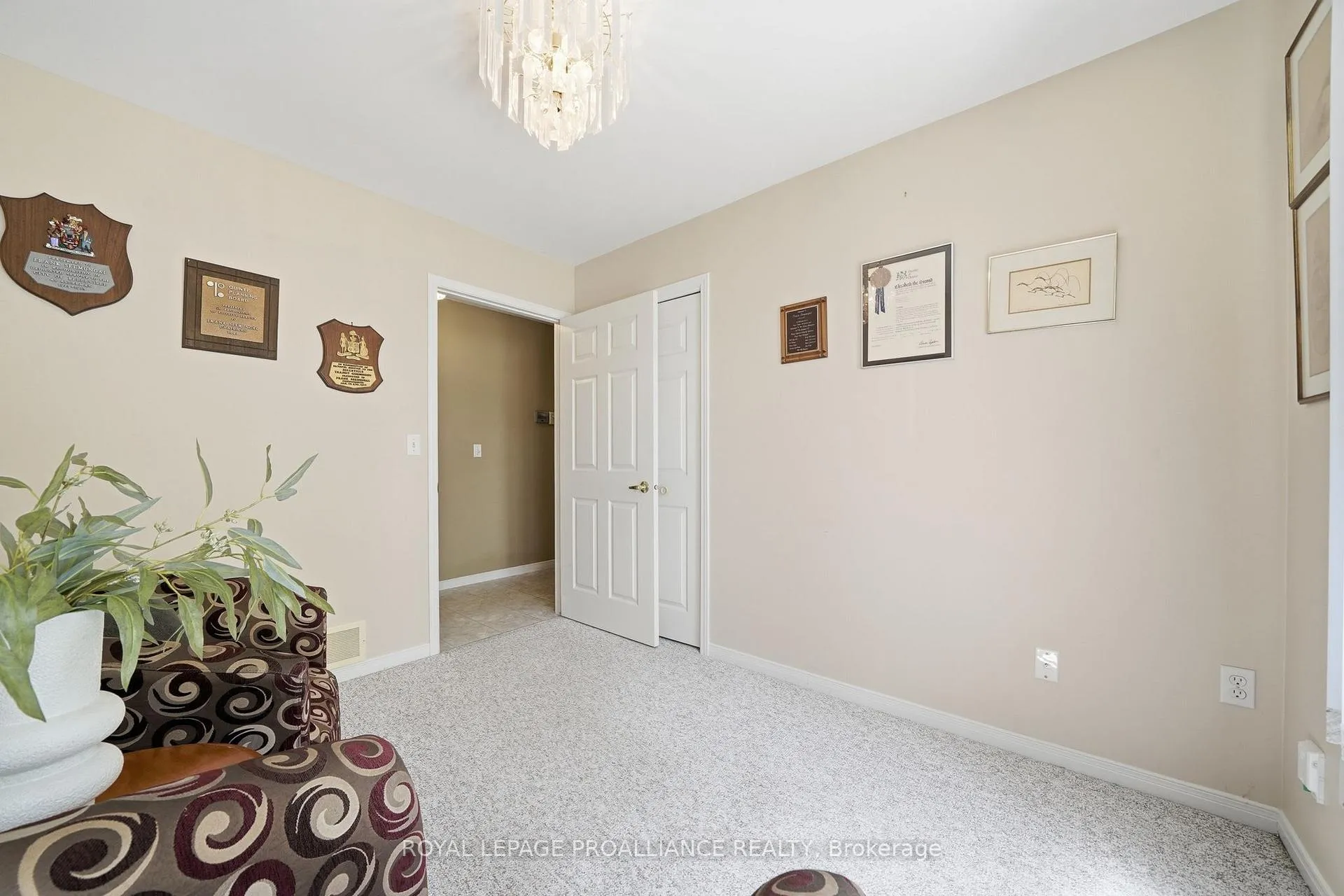 Photo 20 of 20 Pinegrove Court, Belleville, Belleville Ward — HOMEH