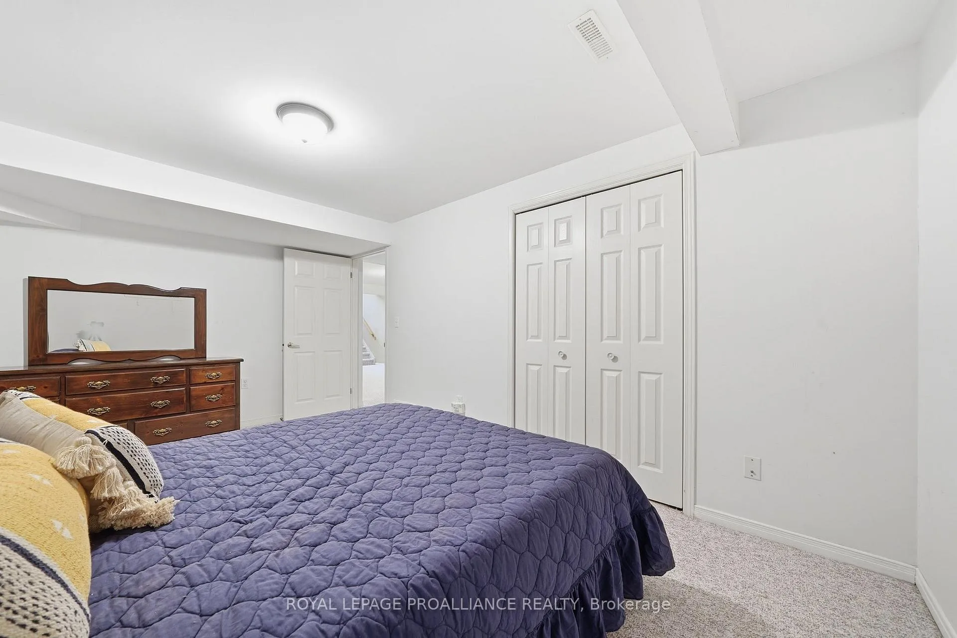 Photo 29 of 20 Pinegrove Court, Belleville, Belleville Ward — HOMEH