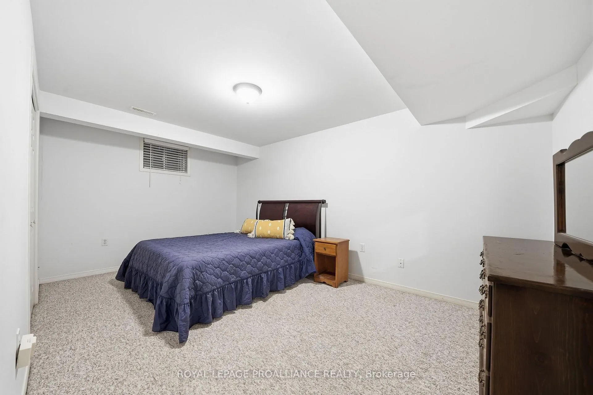 Photo 30 of 20 Pinegrove Court, Belleville, Belleville Ward — HOMEH
