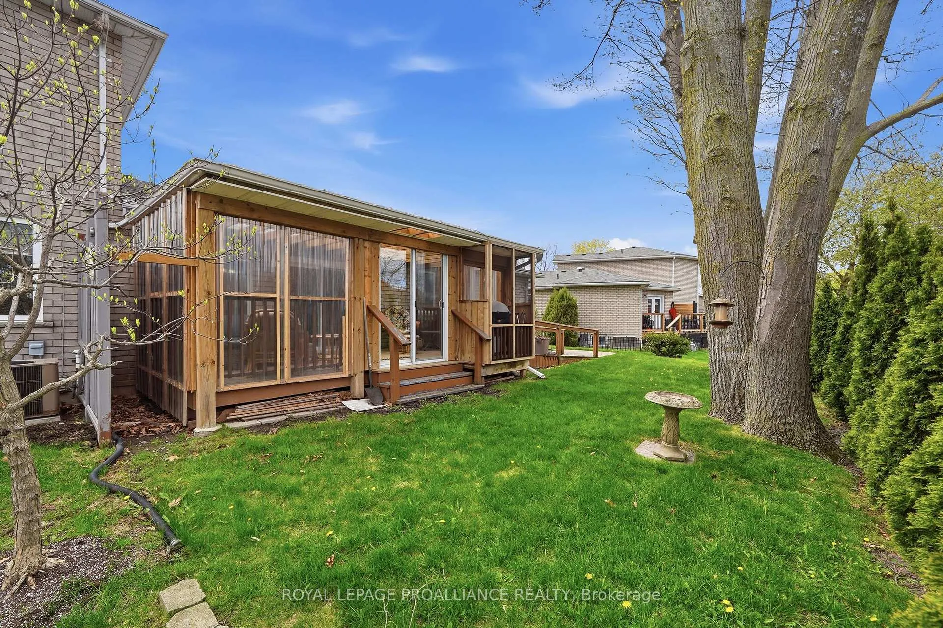 Photo 34 of 20 Pinegrove Court, Belleville, Belleville Ward — HOMEH