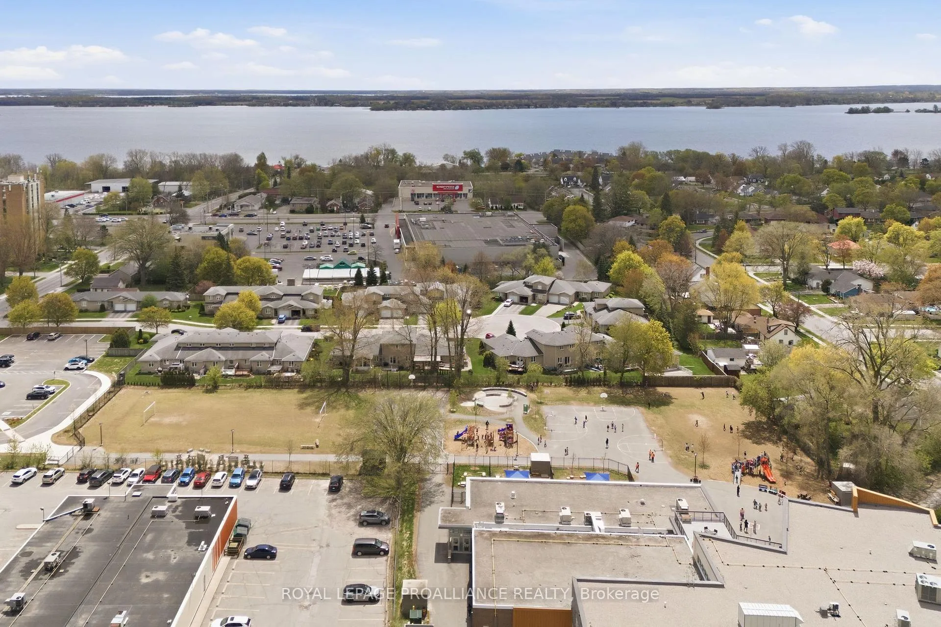 Photo 42 of 20 Pinegrove Court, Belleville, Belleville Ward — HOMEH