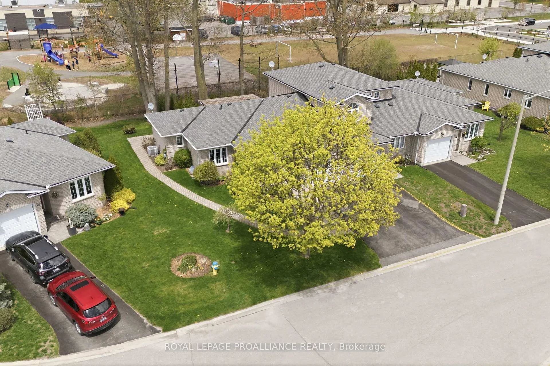 Photo 44 of 20 Pinegrove Court, Belleville, Belleville Ward — HOMEH