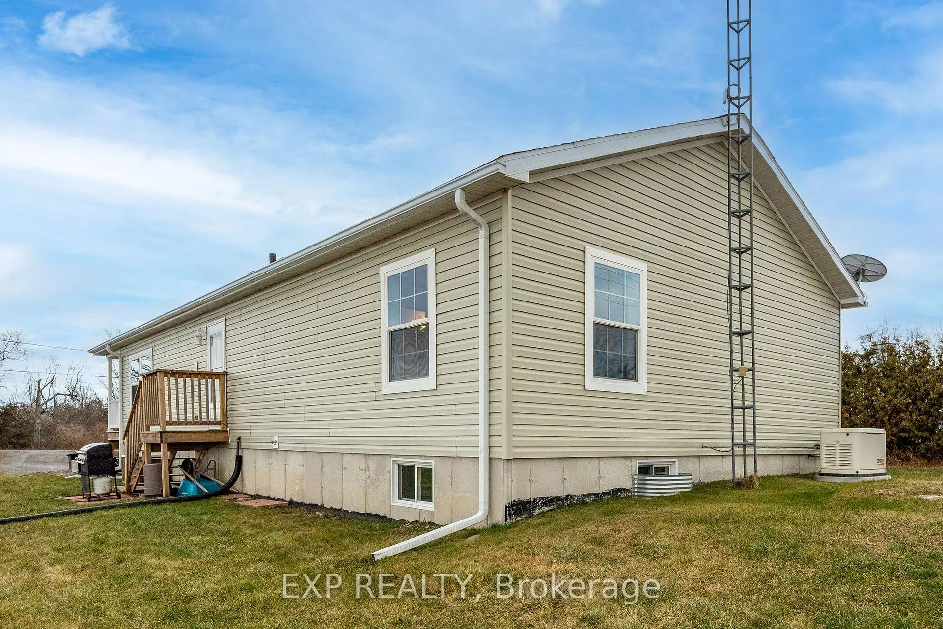 Photo 36 of 3589 County Road 8, Prince Edward County, North Marysburg Ward — HOMEH