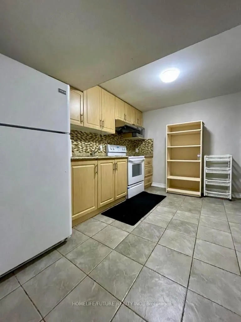 Photo 3 of Unit Bsmt, 92 Hiscock Boulevard, Scarborough, Woburn — HOMEH