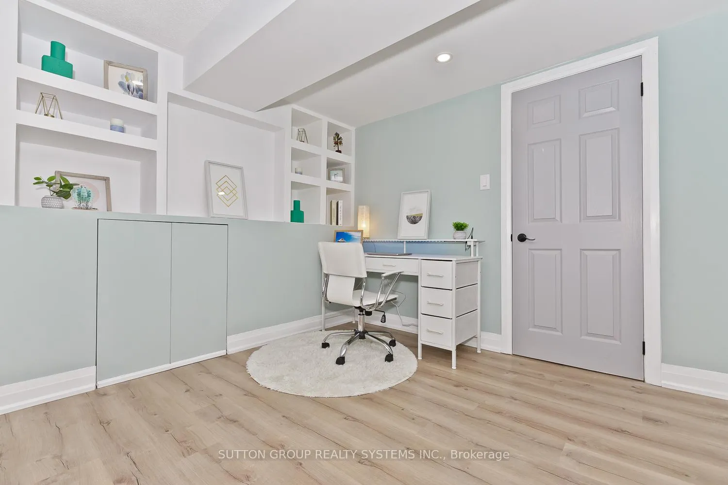 Photo 35 of 653 Winston Road, Grimsby, Grimsby Beach — HOMEH