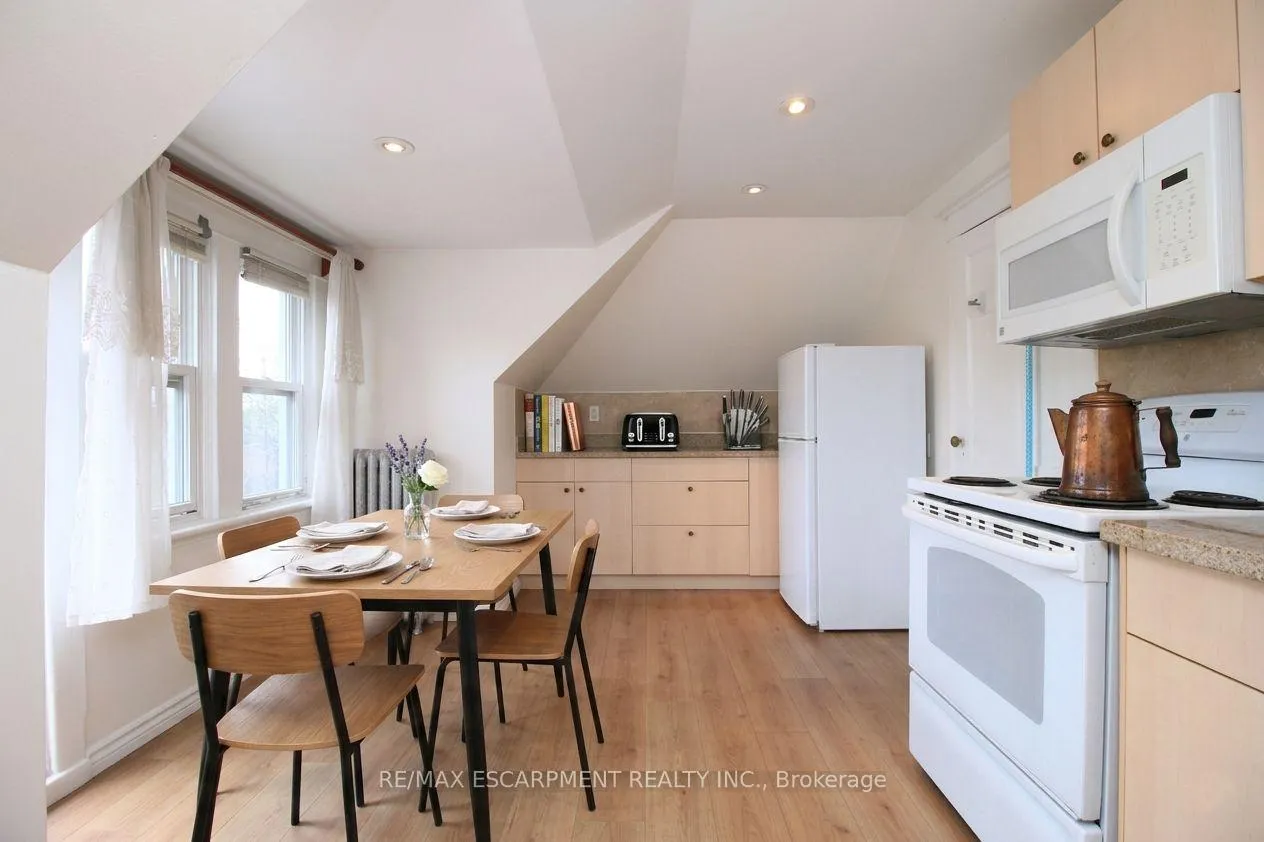 Photo 11 of Unit 5, 22 Blake Street, Hamilton, Blakeley — HOMEH