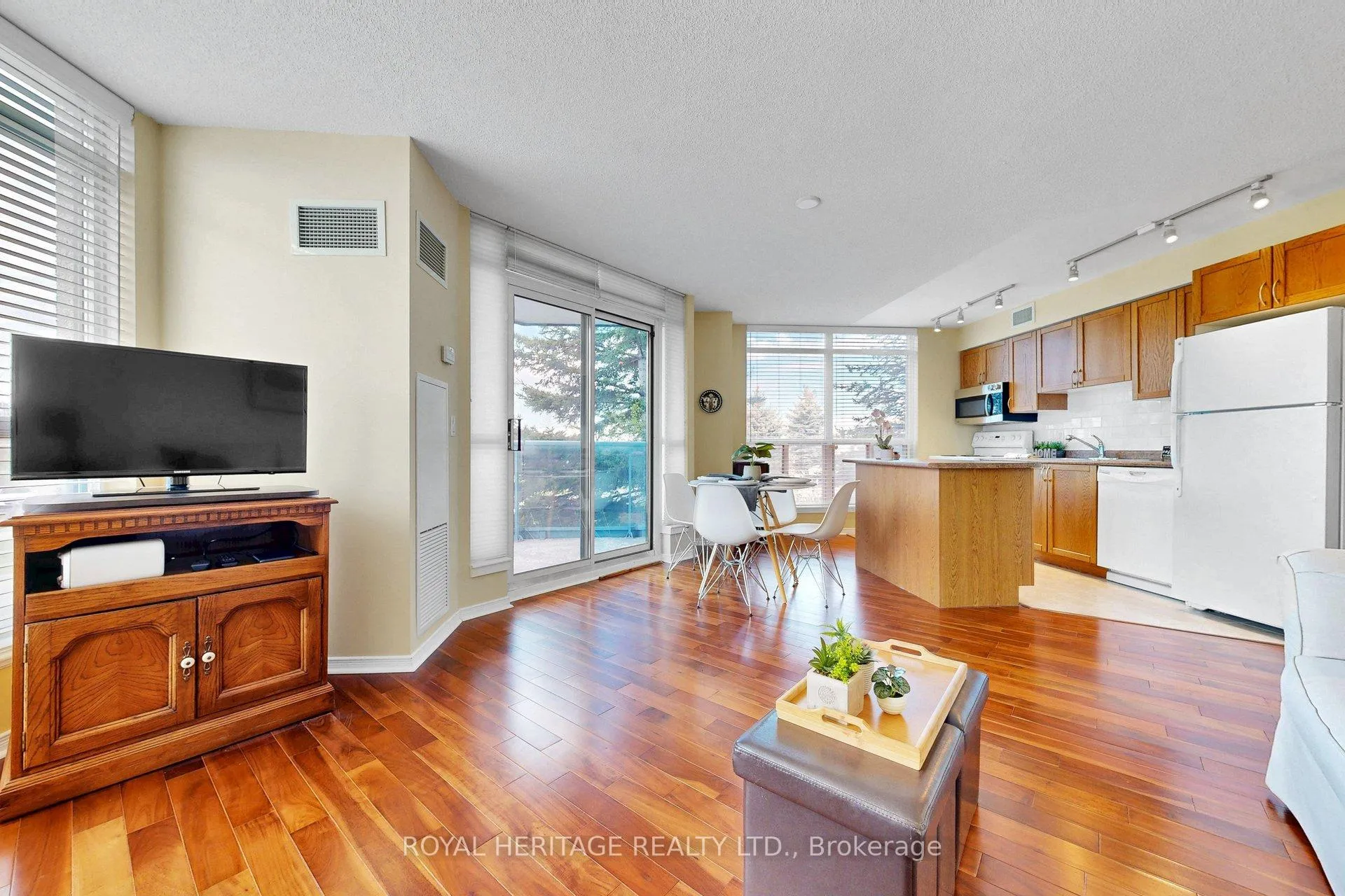 Photo 22 of Unit 112, 340 Watson Street W, Whitby, Port Whitby — HOMEH